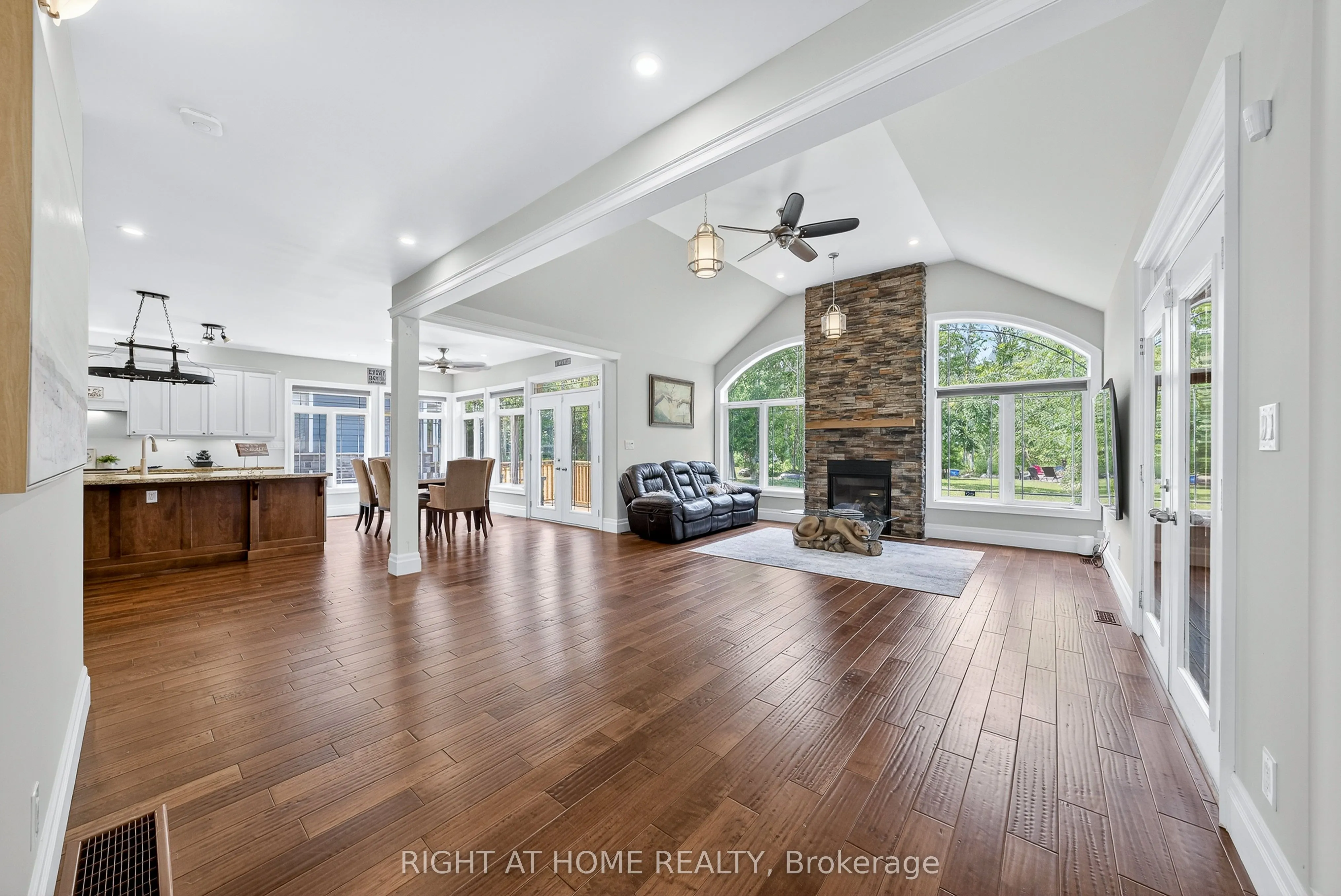3500 Crescent Harbour Road