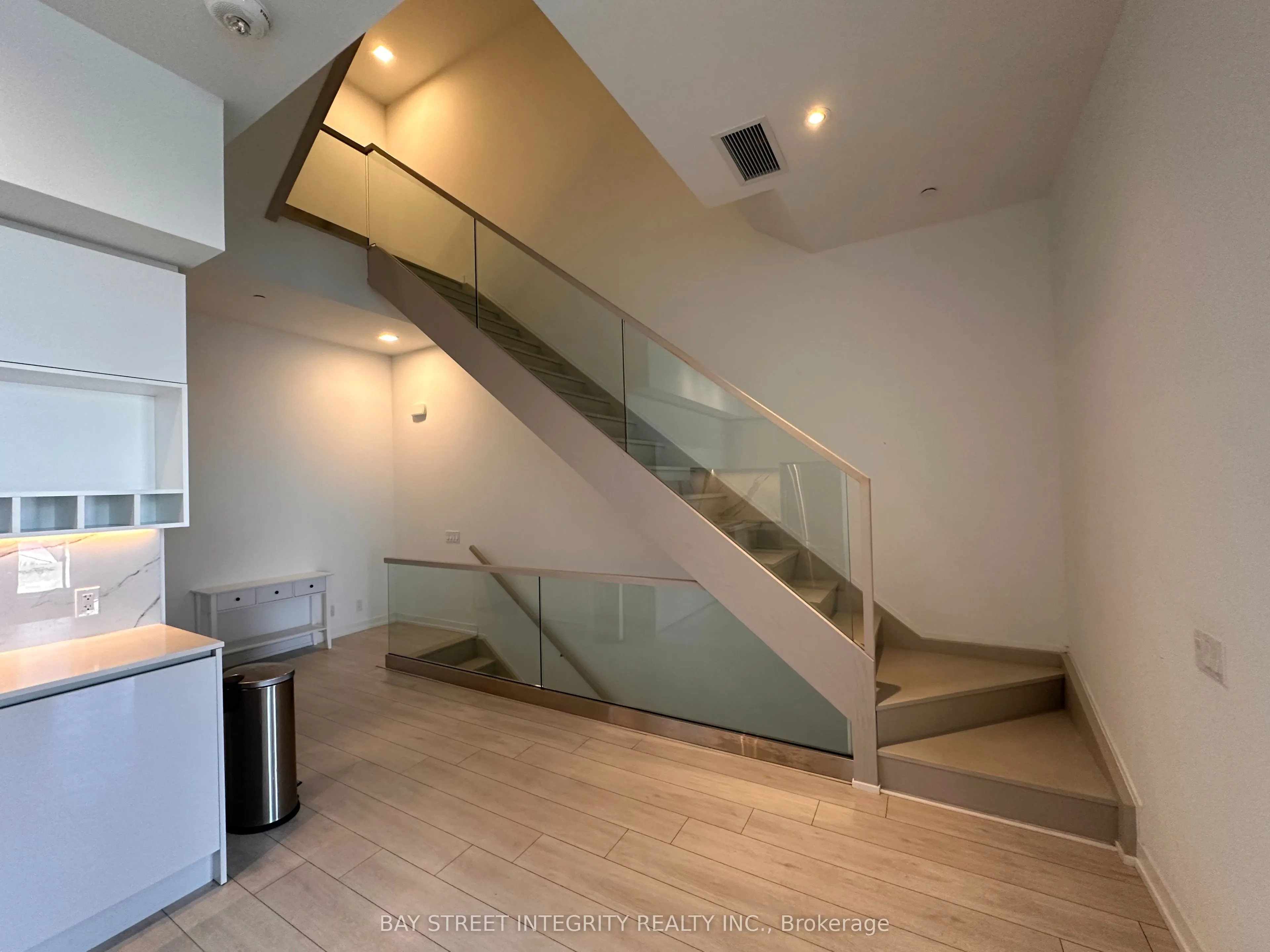 7 Buttermill Avenue, #Th21