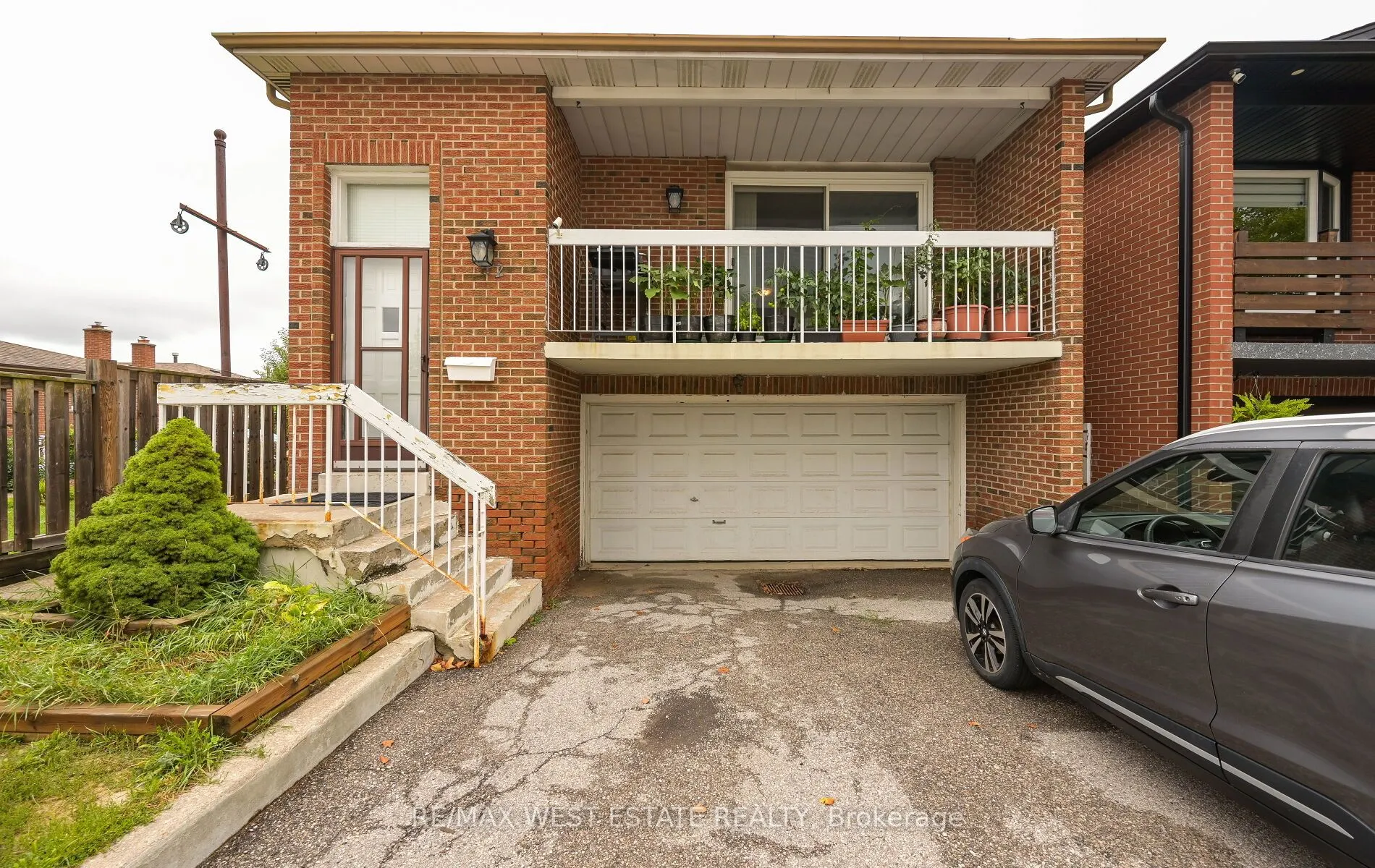142 Aberdeen Avenue