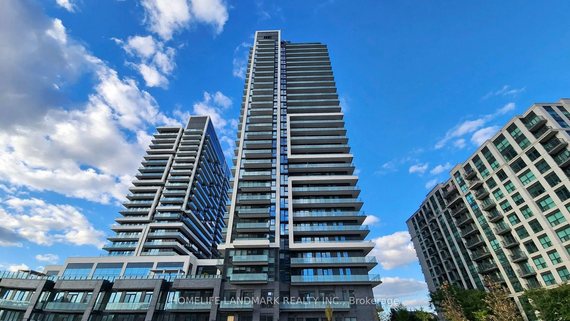 105 Oneida Crescent, #2709