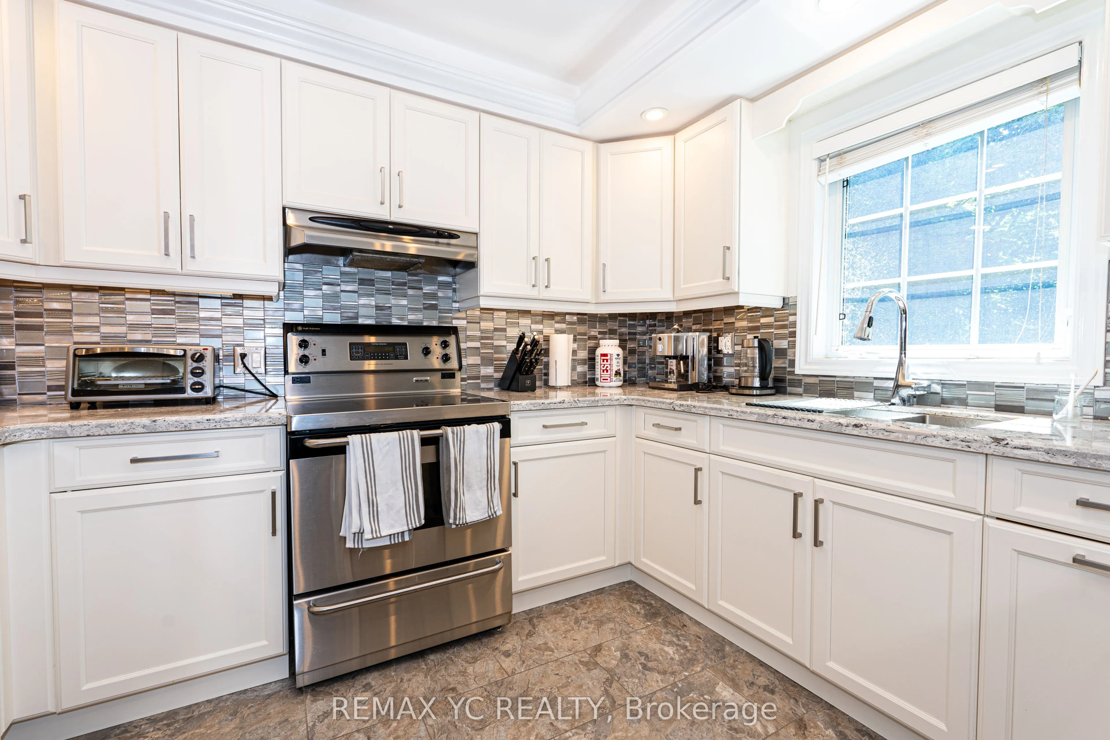 67 Fern Valley Crescent
