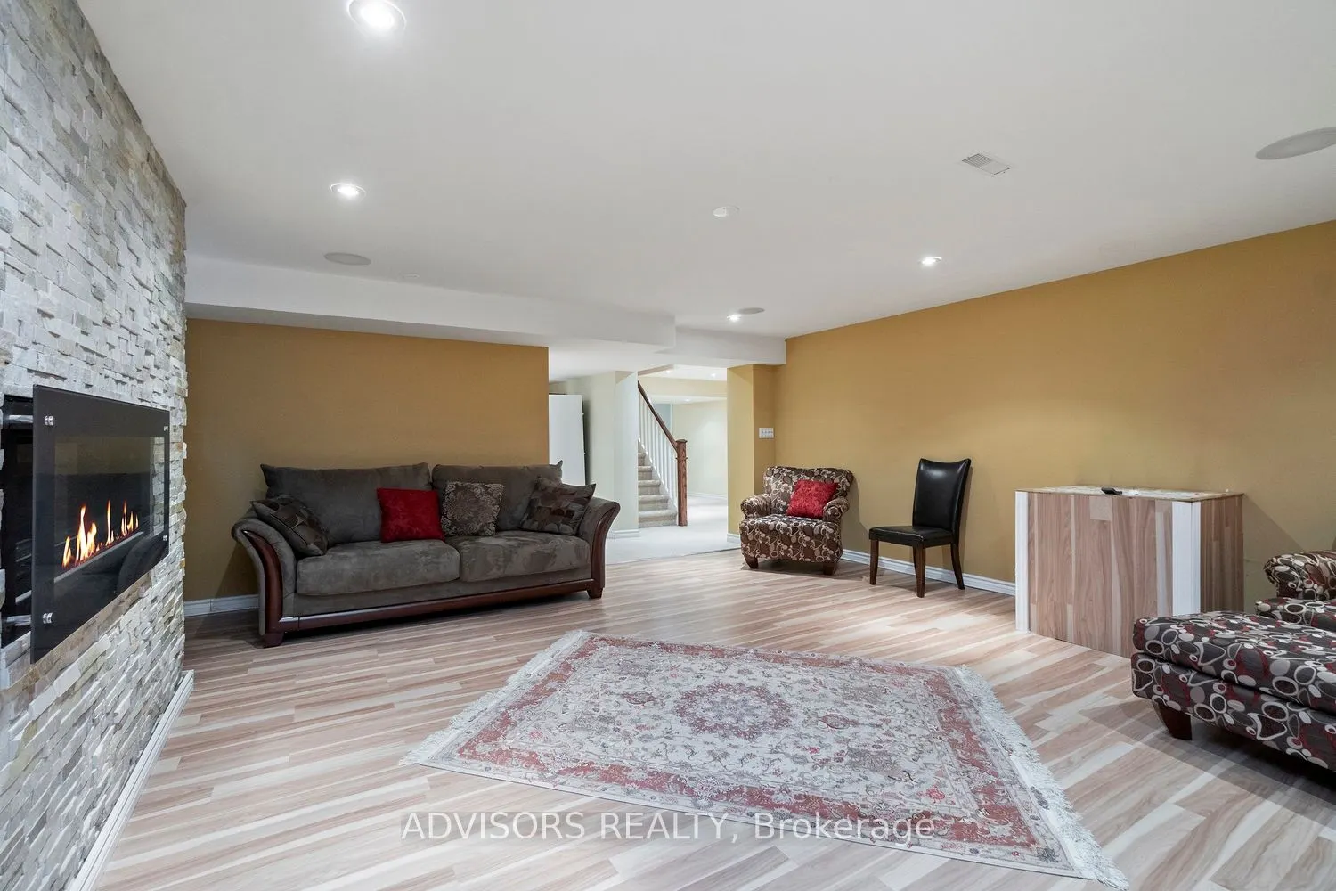 15 Alcaine Court