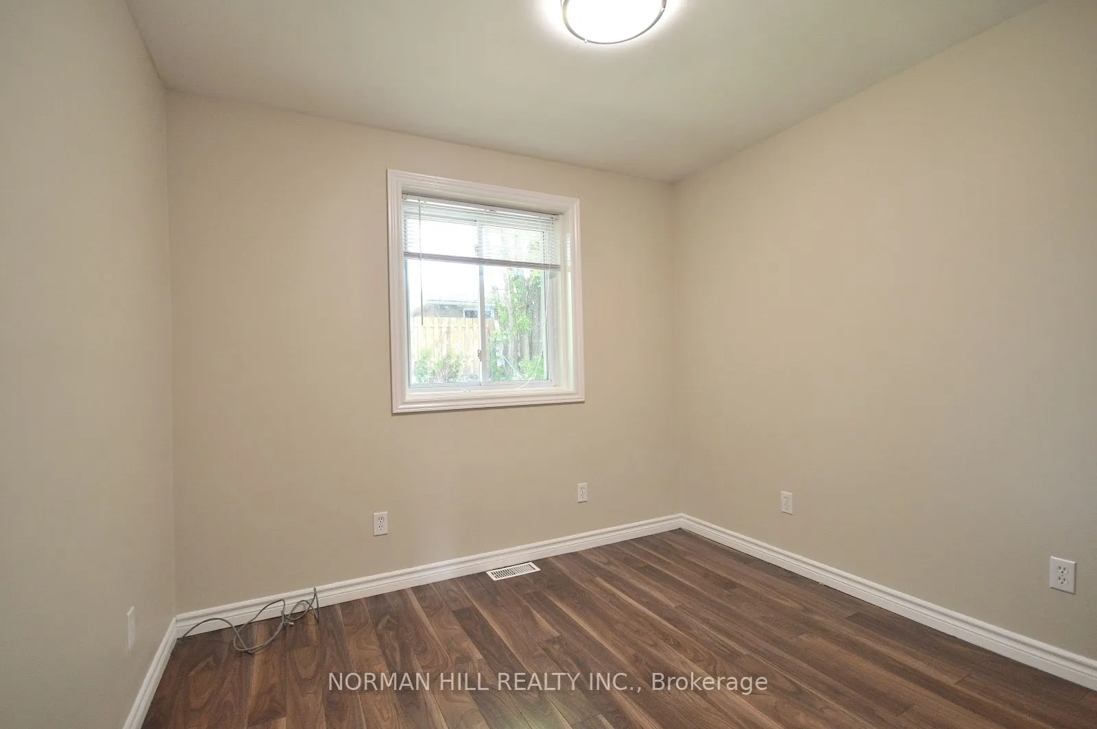 41 Newbury Drive, #Main Floor