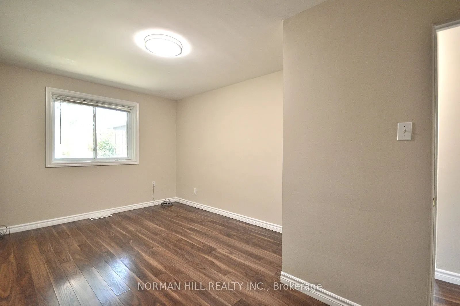 41 Newbury Drive, #Main Floor