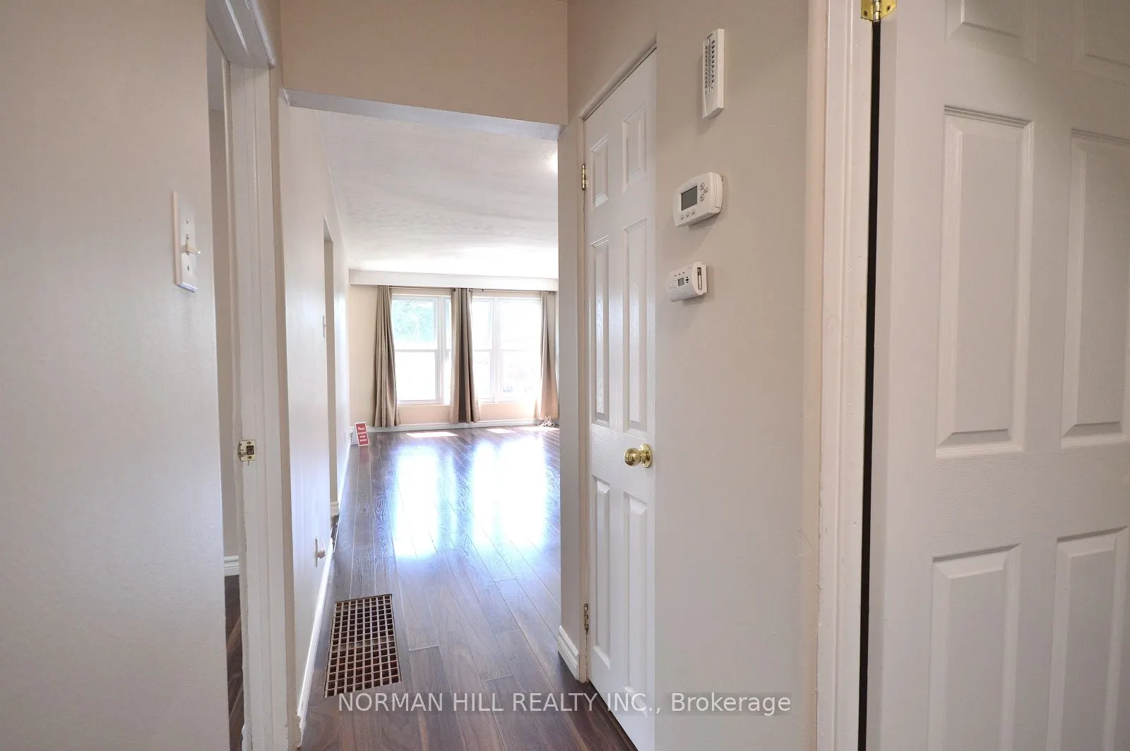 41 Newbury Drive, #Main Floor