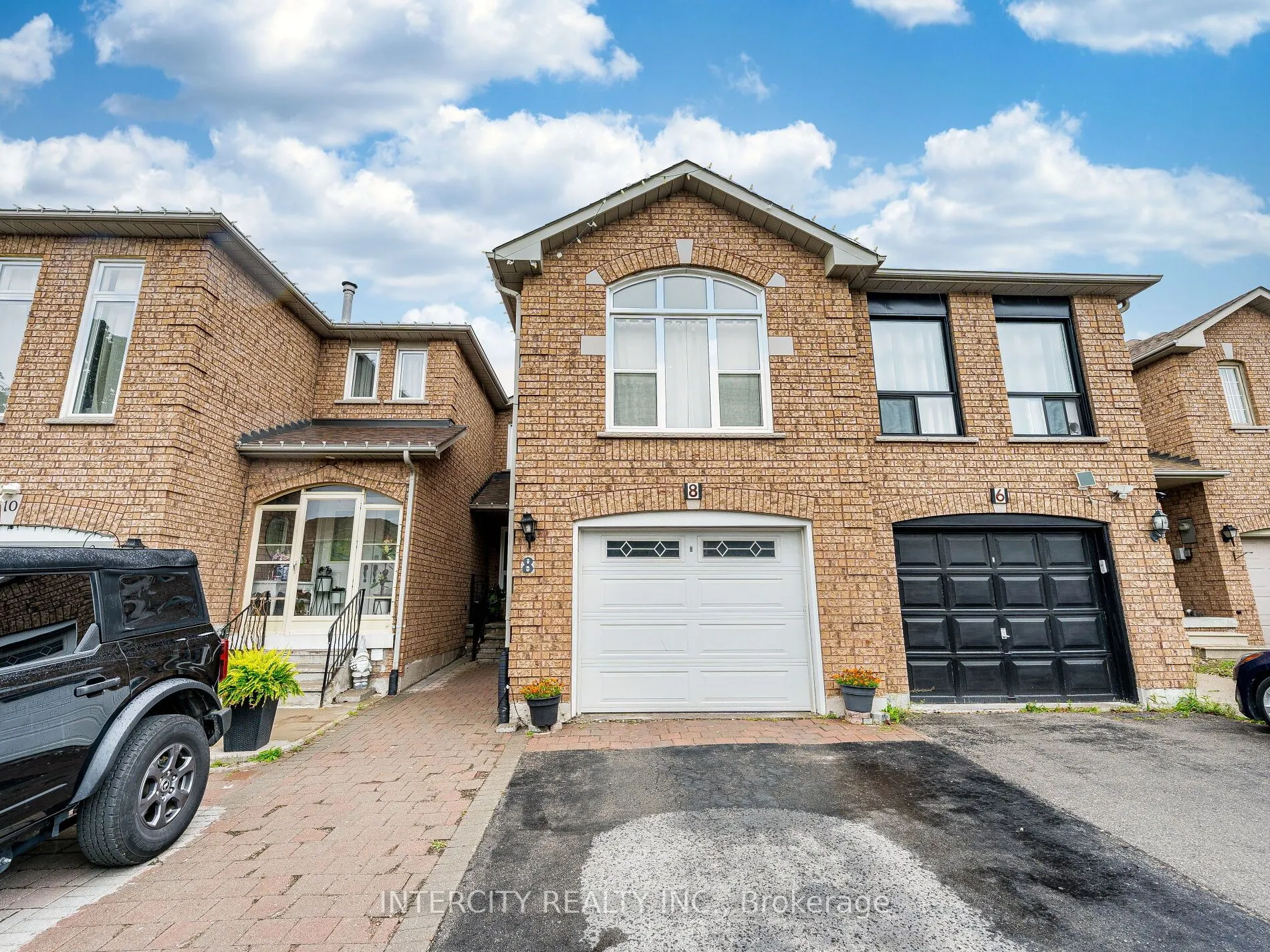 8 Wedgewood Place