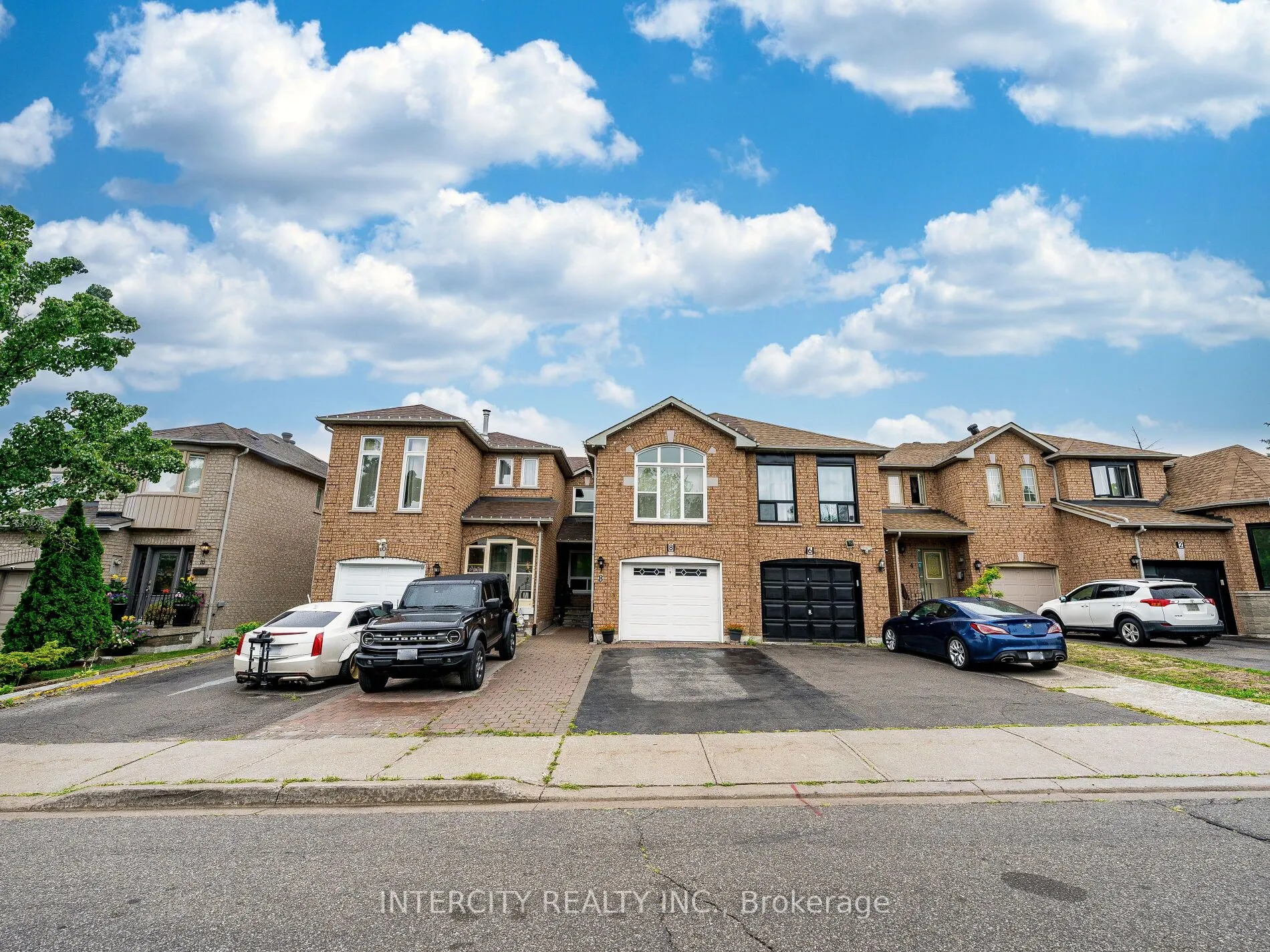 8 Wedgewood Place