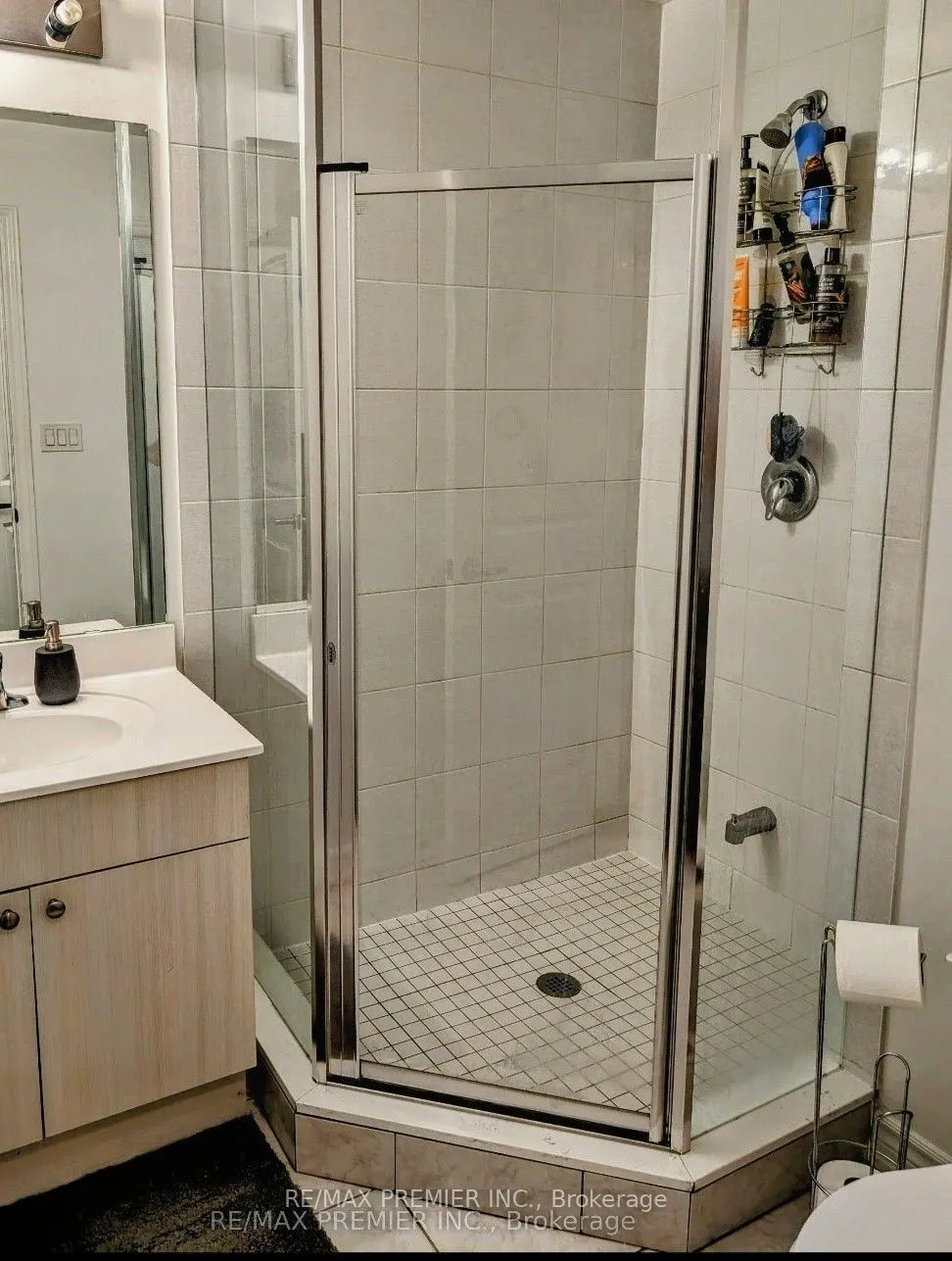 201 Pine Grove Road, #407