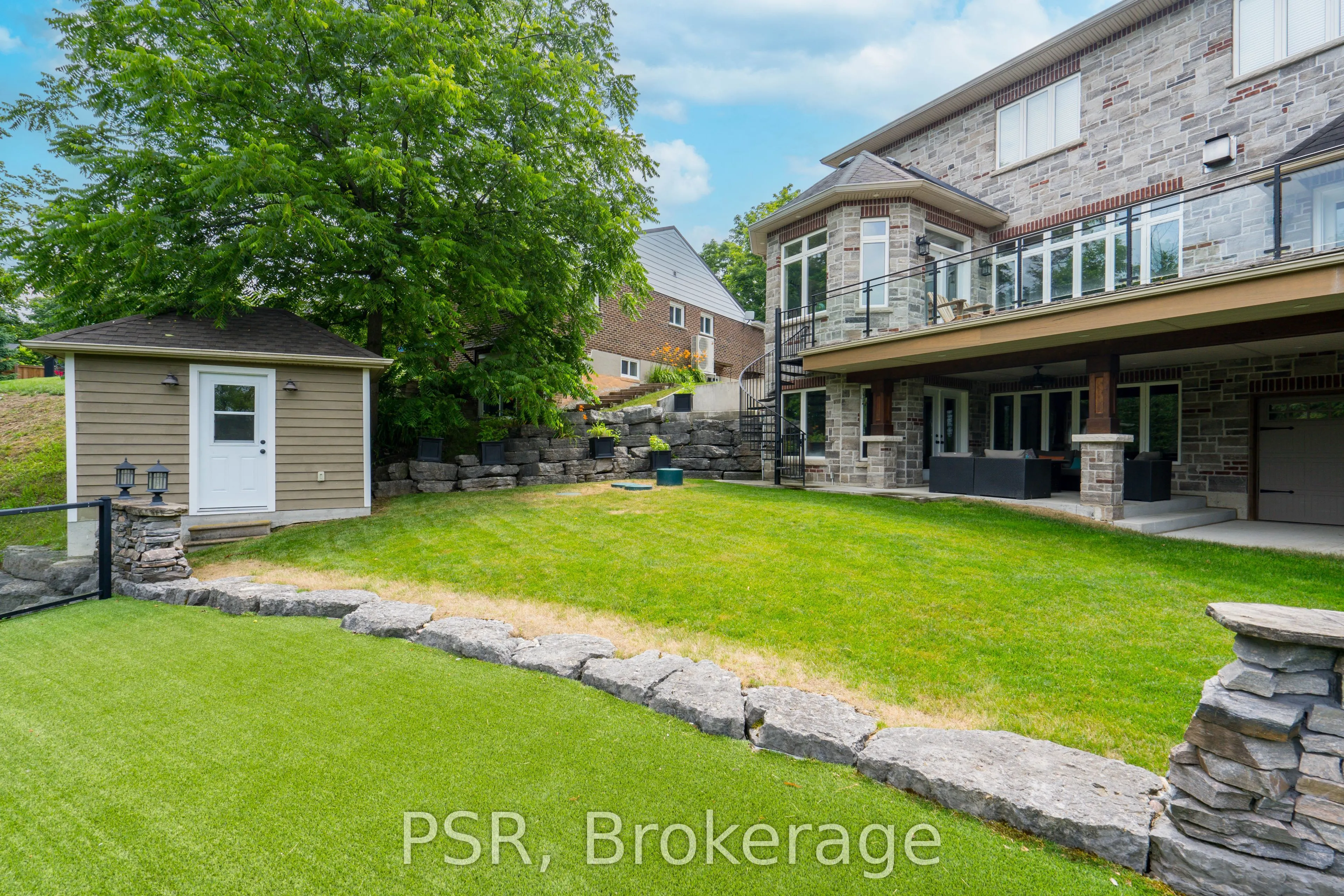 124 Elmpine Trail
