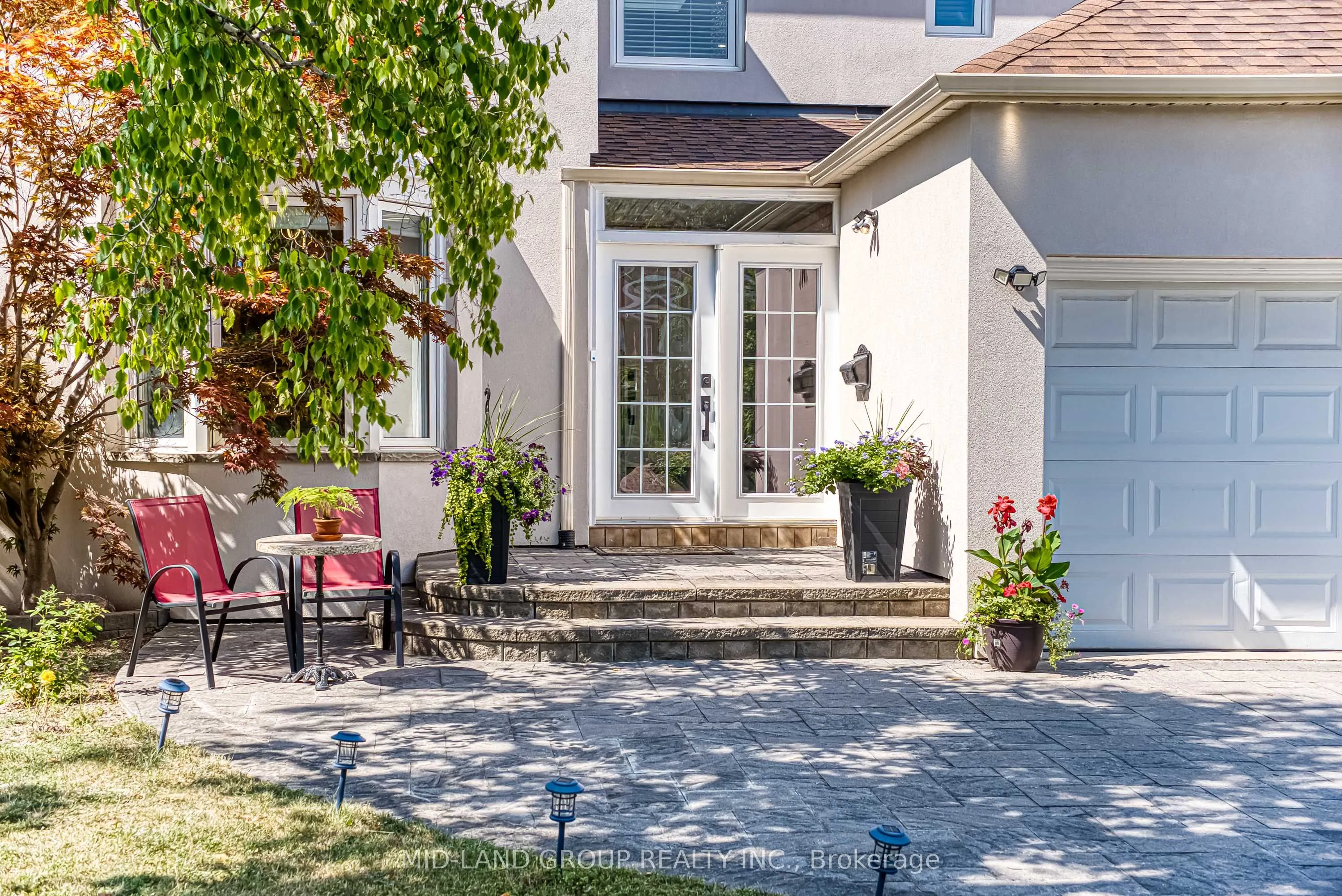 74 Blackmore Avenue