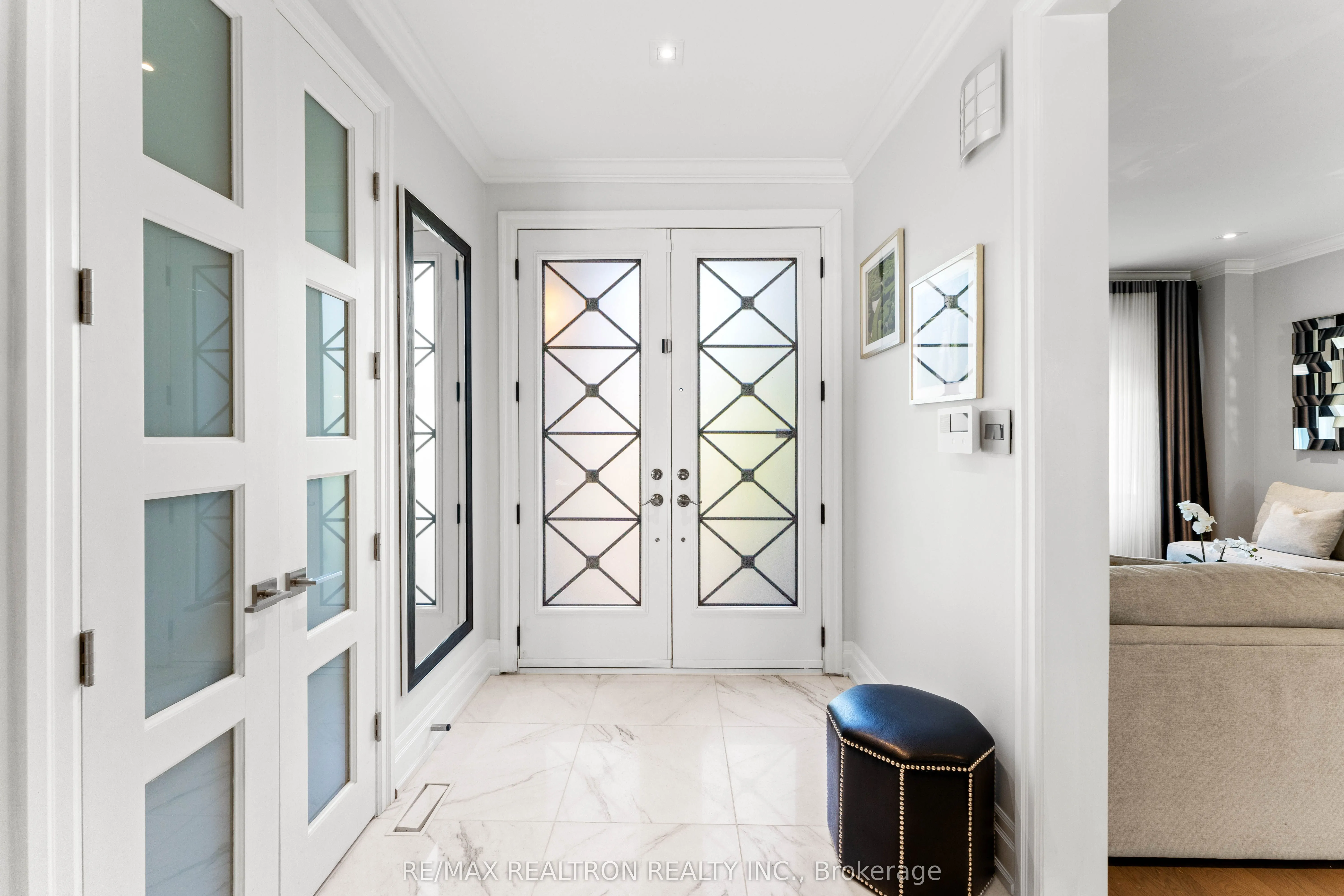 90 Savoy Crescent