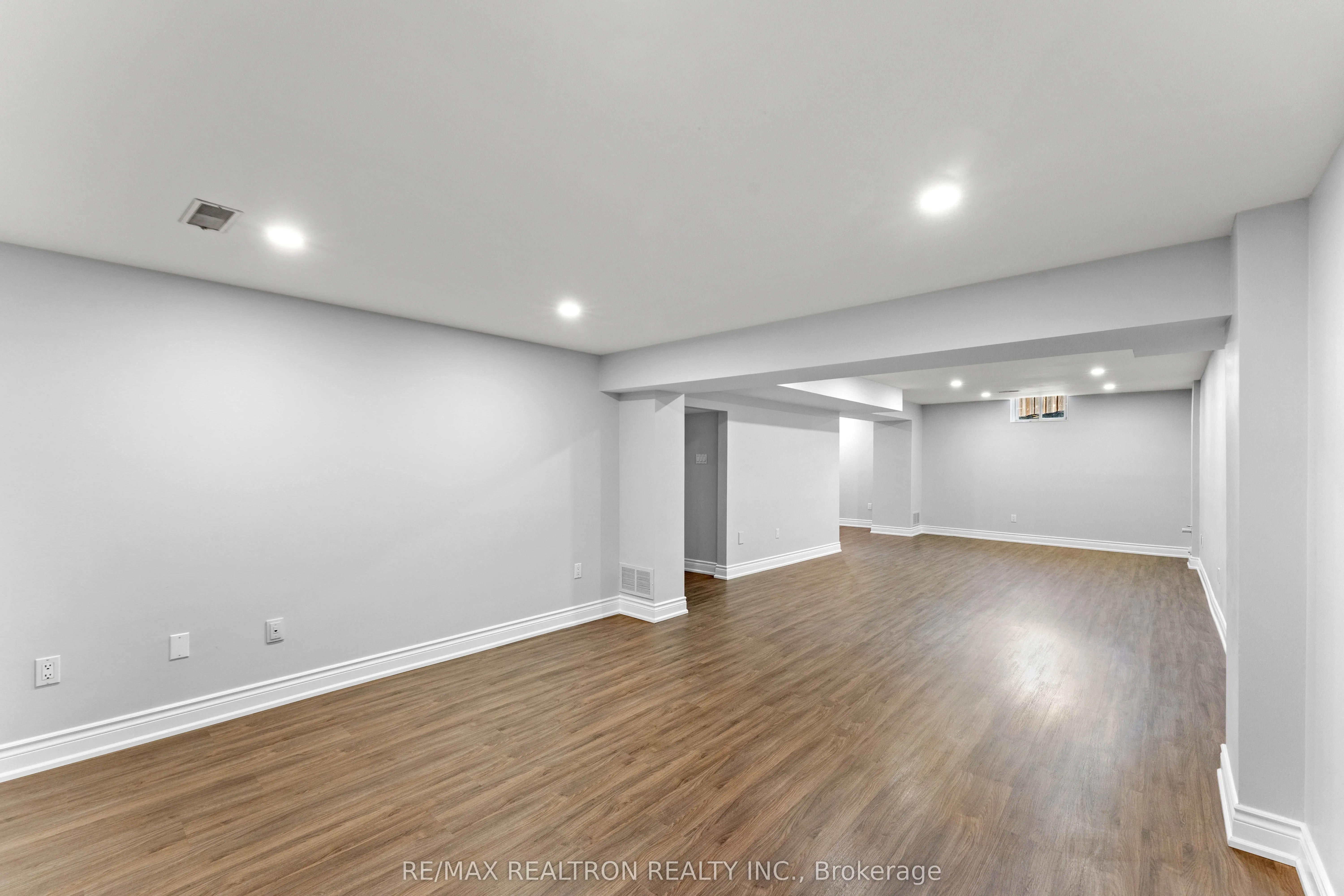 90 Savoy Crescent
