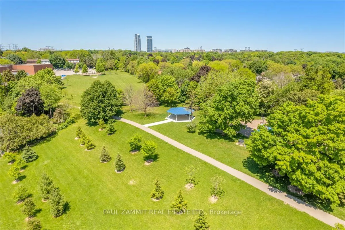 70 Braeburn Drive