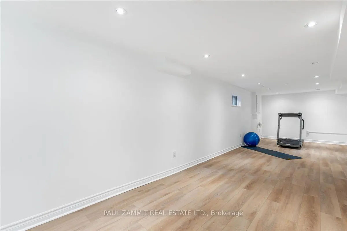 70 Braeburn Drive