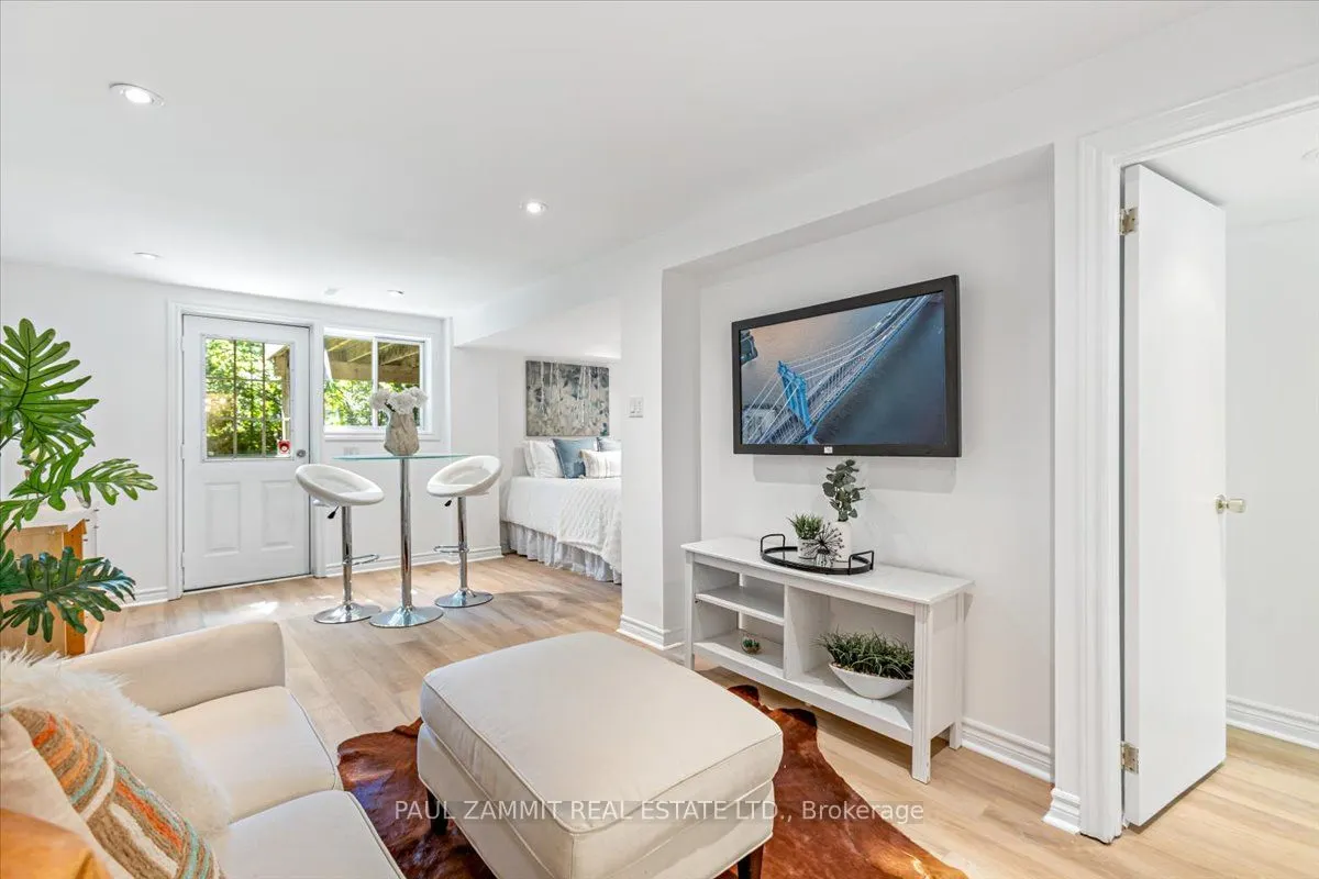 70 Braeburn Drive