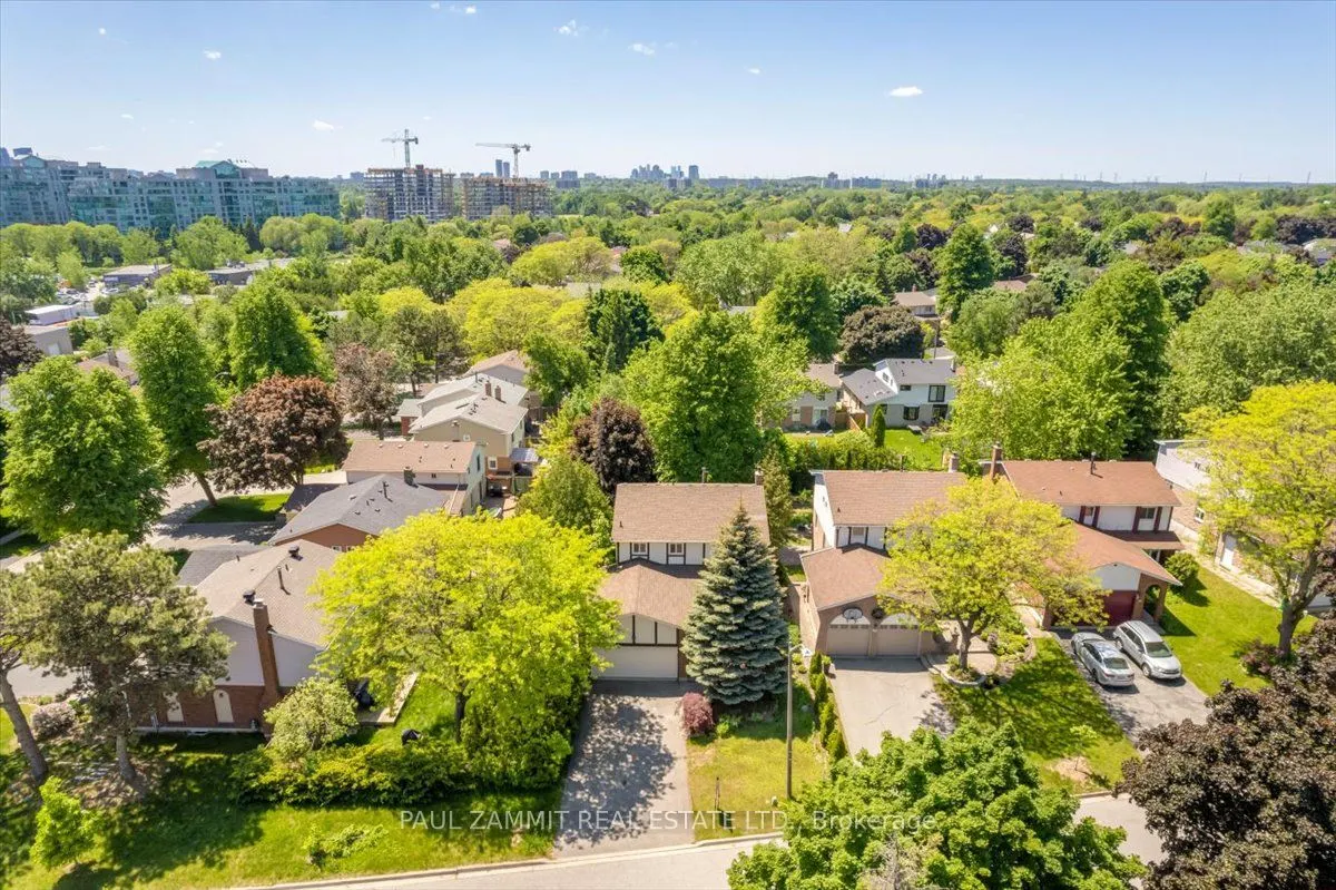 70 Braeburn Drive
