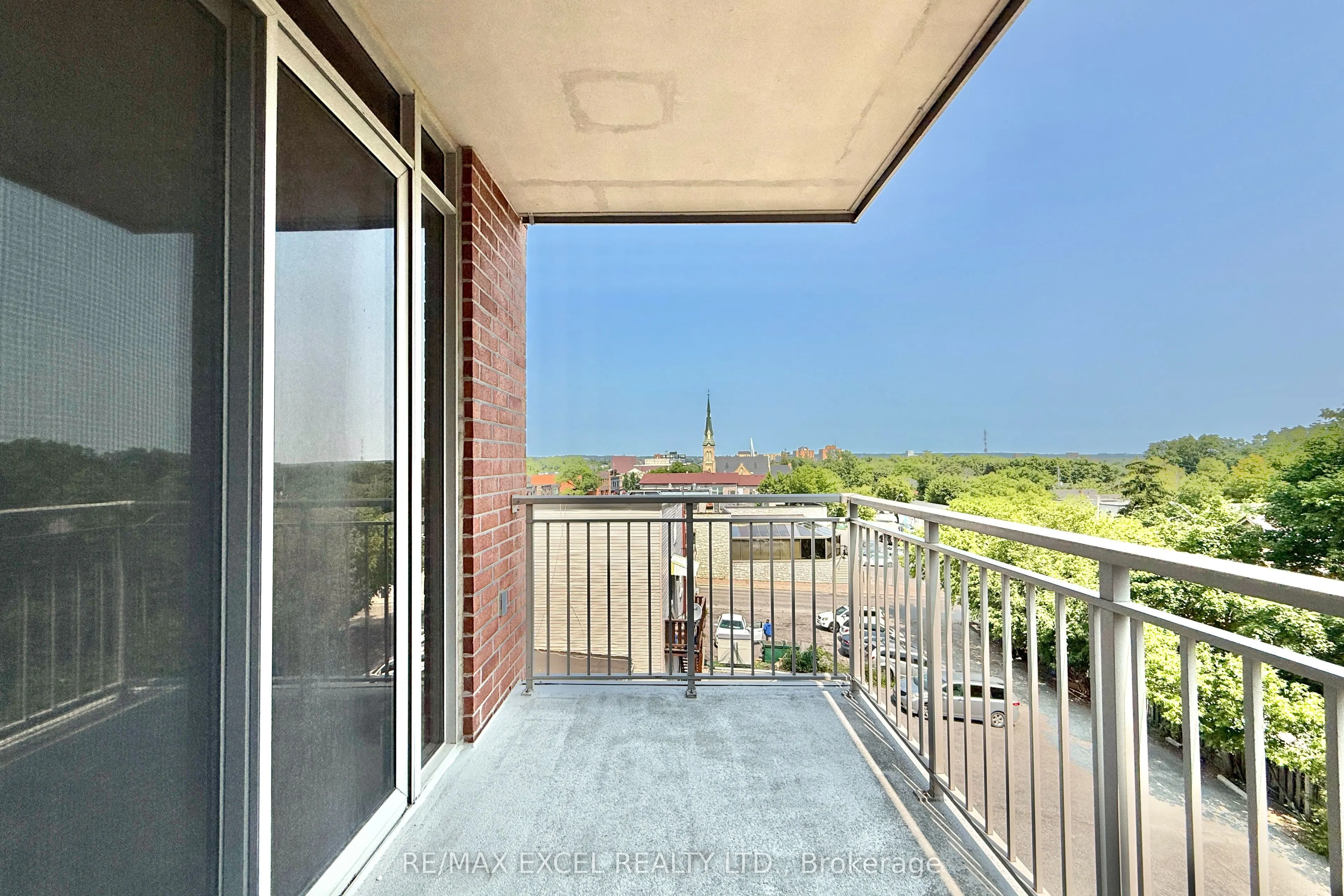 10101 Yonge Street N, #408