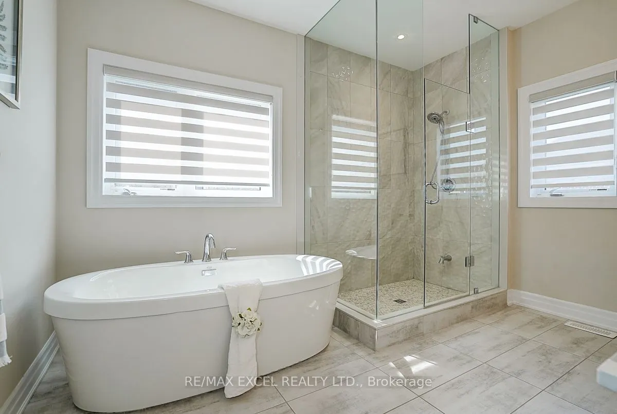 137 Pine Hill Crescent