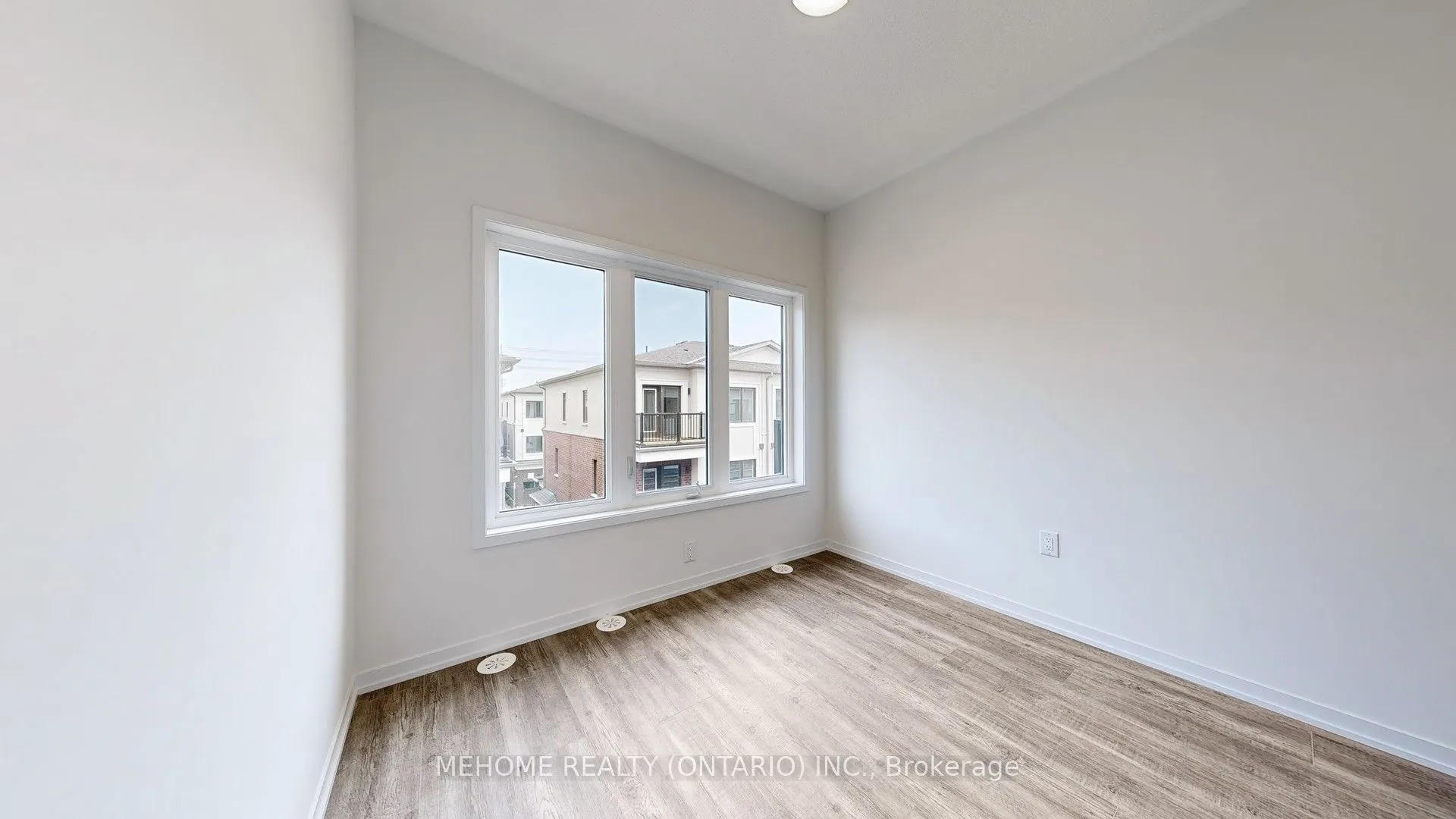 208 Matawin Lane, #208