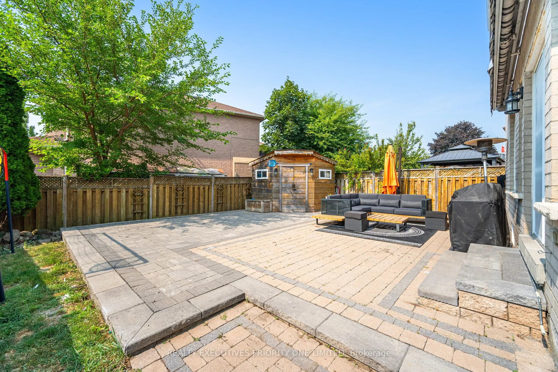 105 Solway Avenue