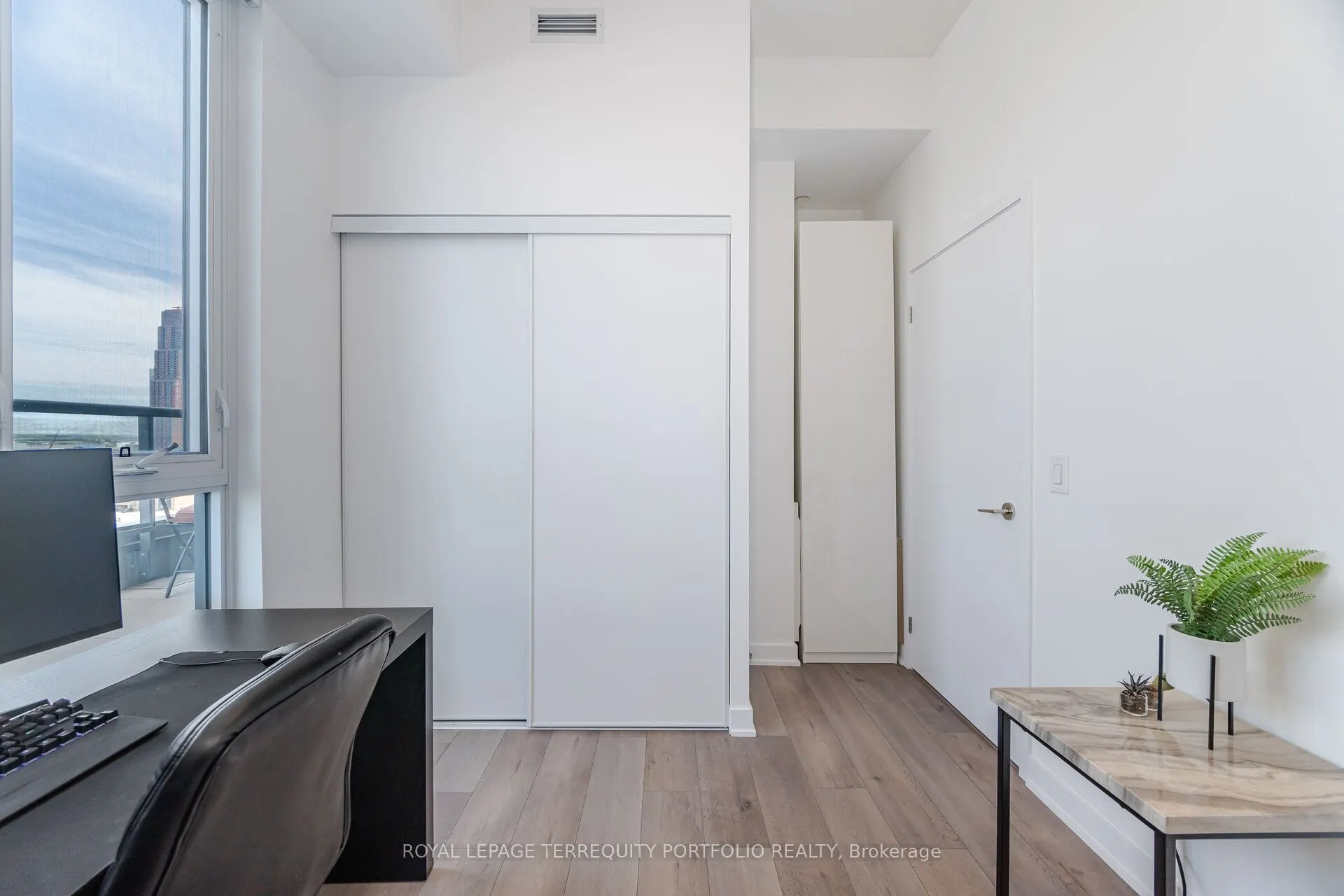 10 Honeycrisp Crescent, #1201