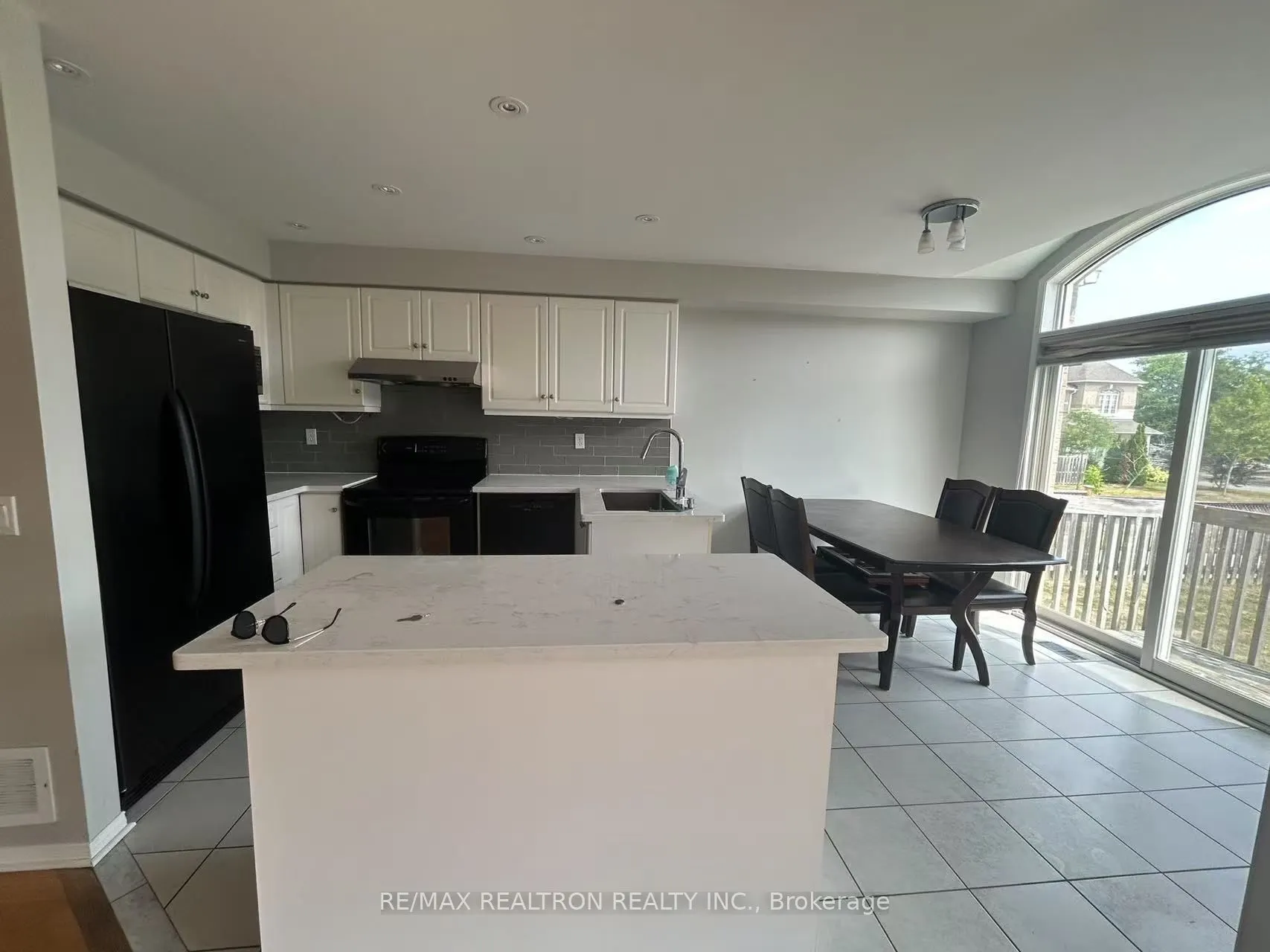77 Silver Stream Avenue