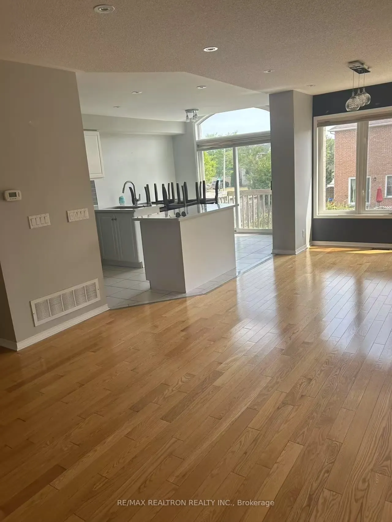 77 Silver Stream Avenue