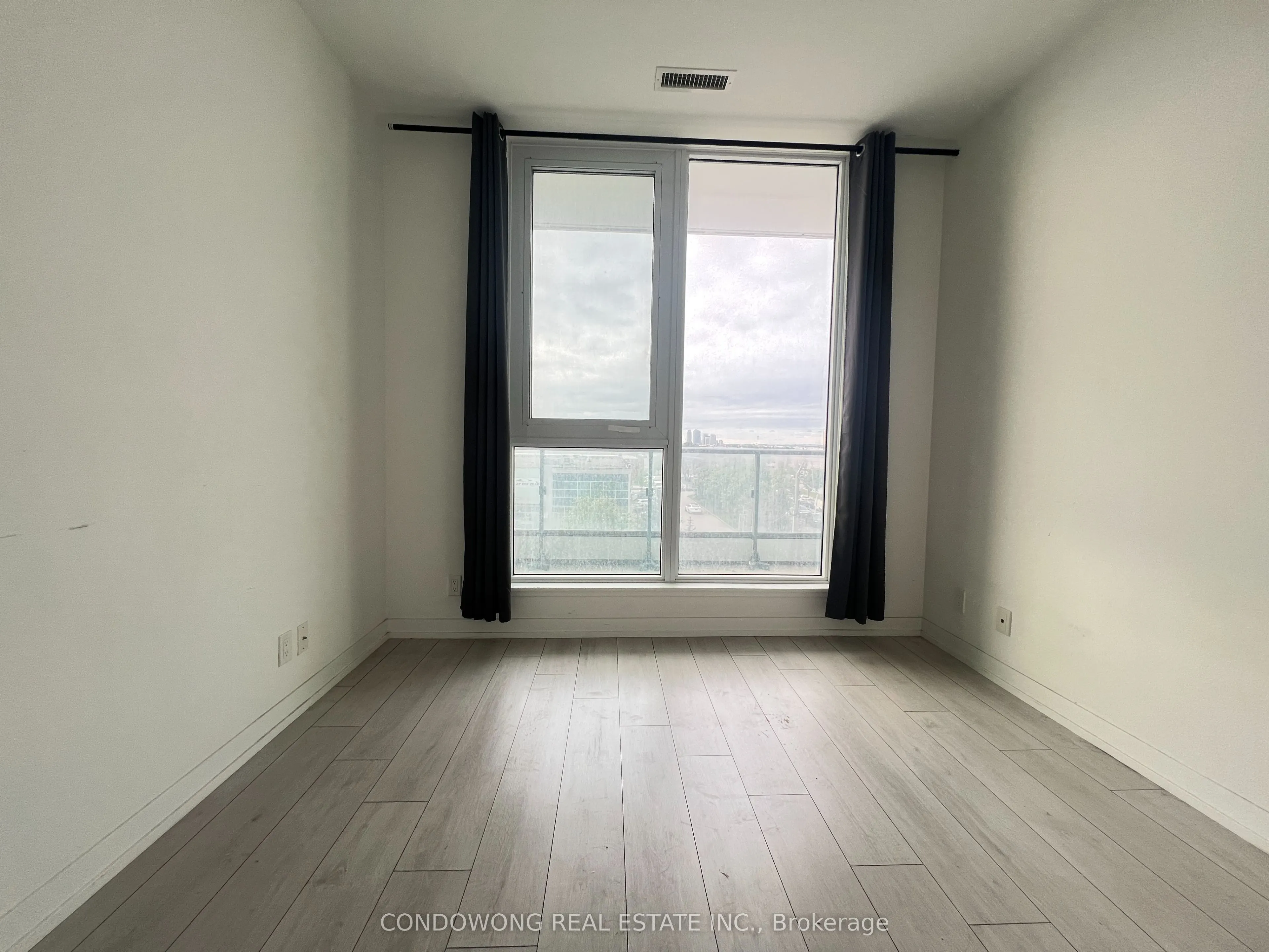 950 Portage Parkway, #301