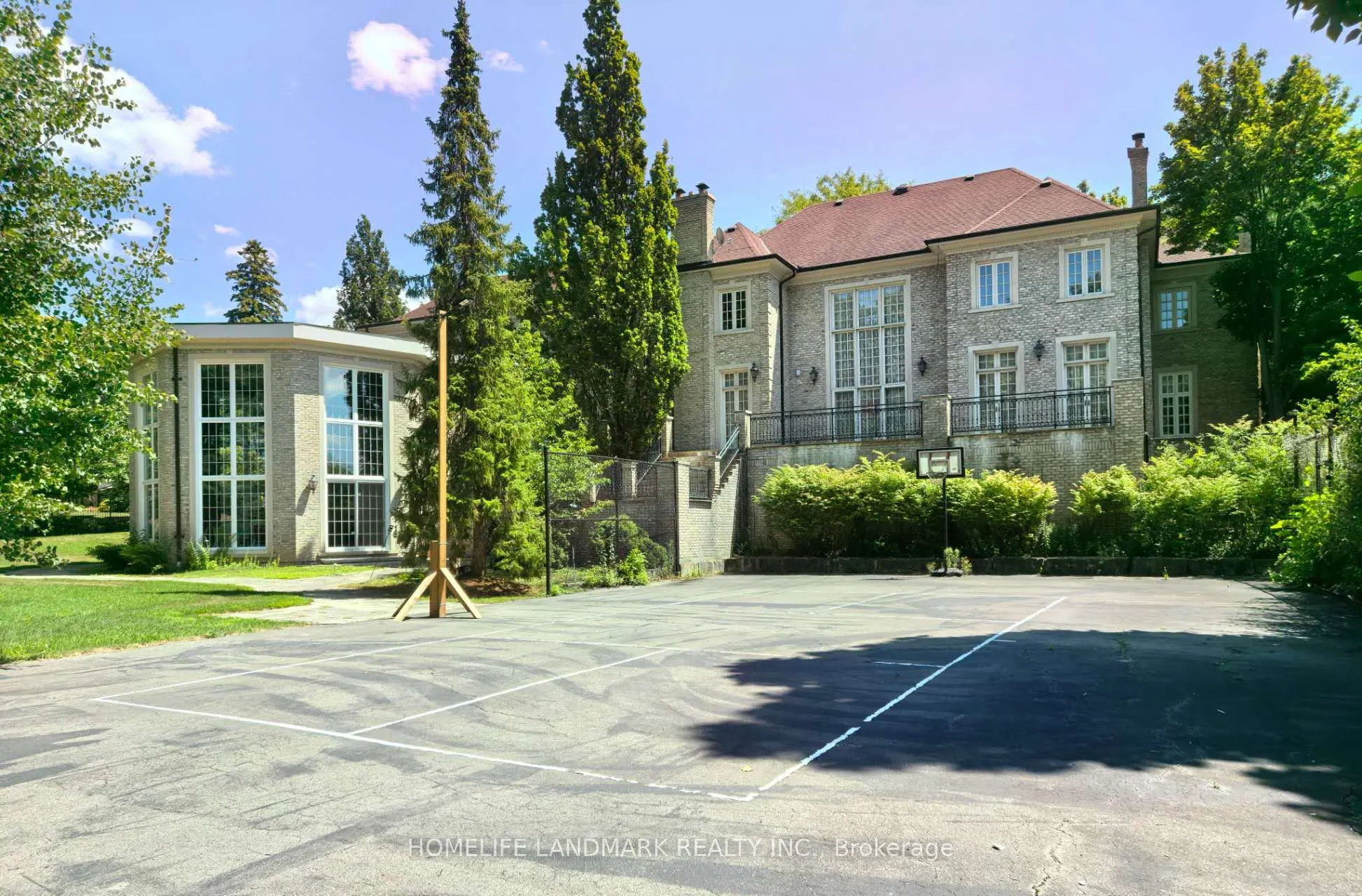 42 Maryvale Crescent