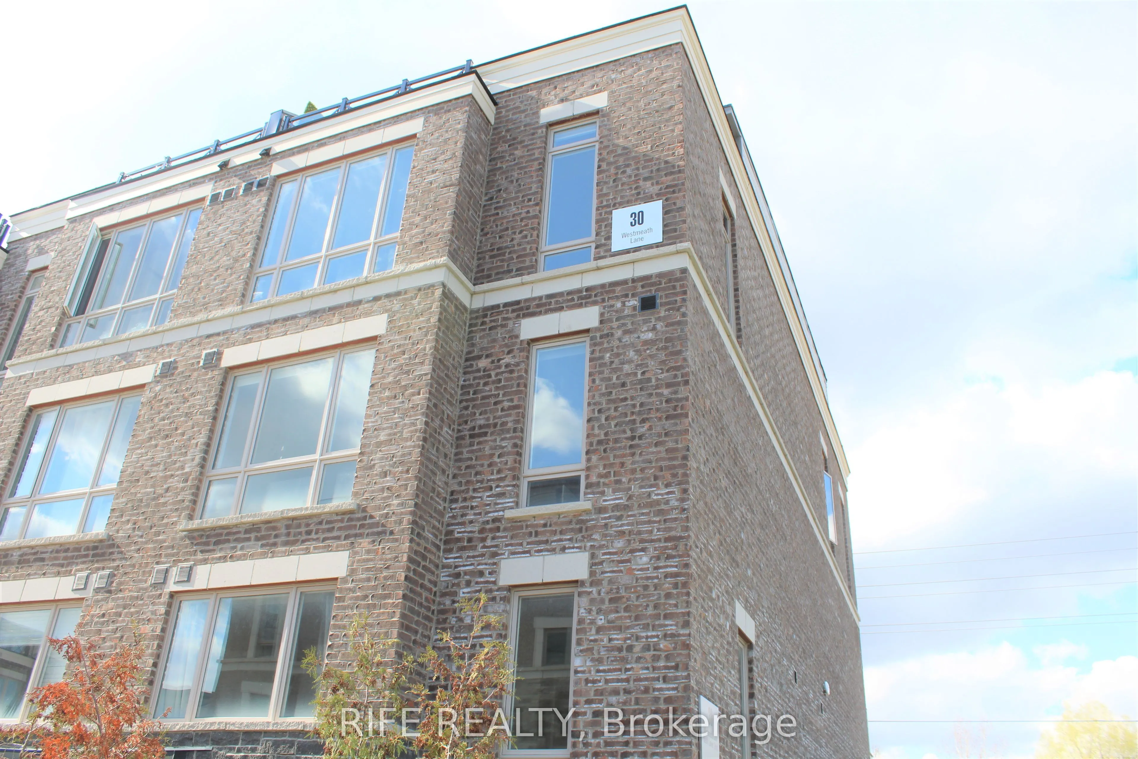 30 Westmeath Lane, #2530