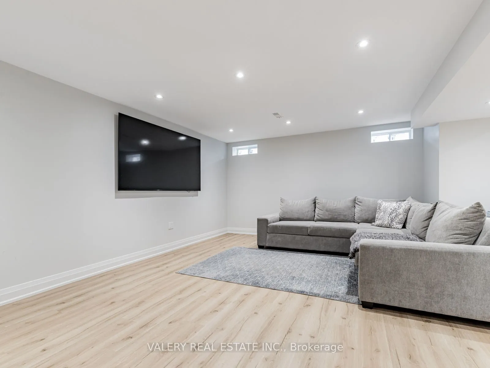 41 Chorus Crescent