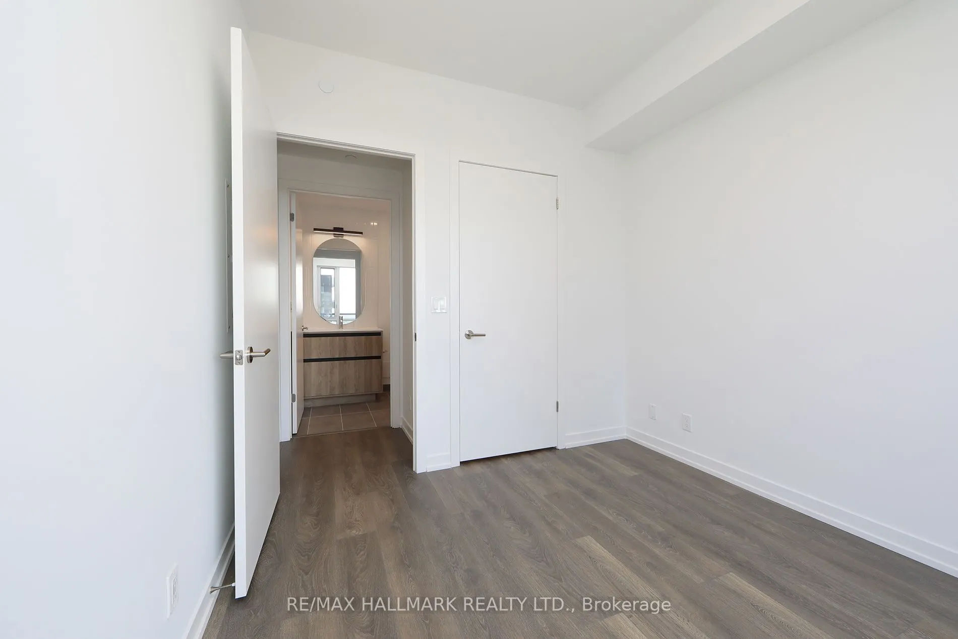 7950 Bathurst Street, #A-1217