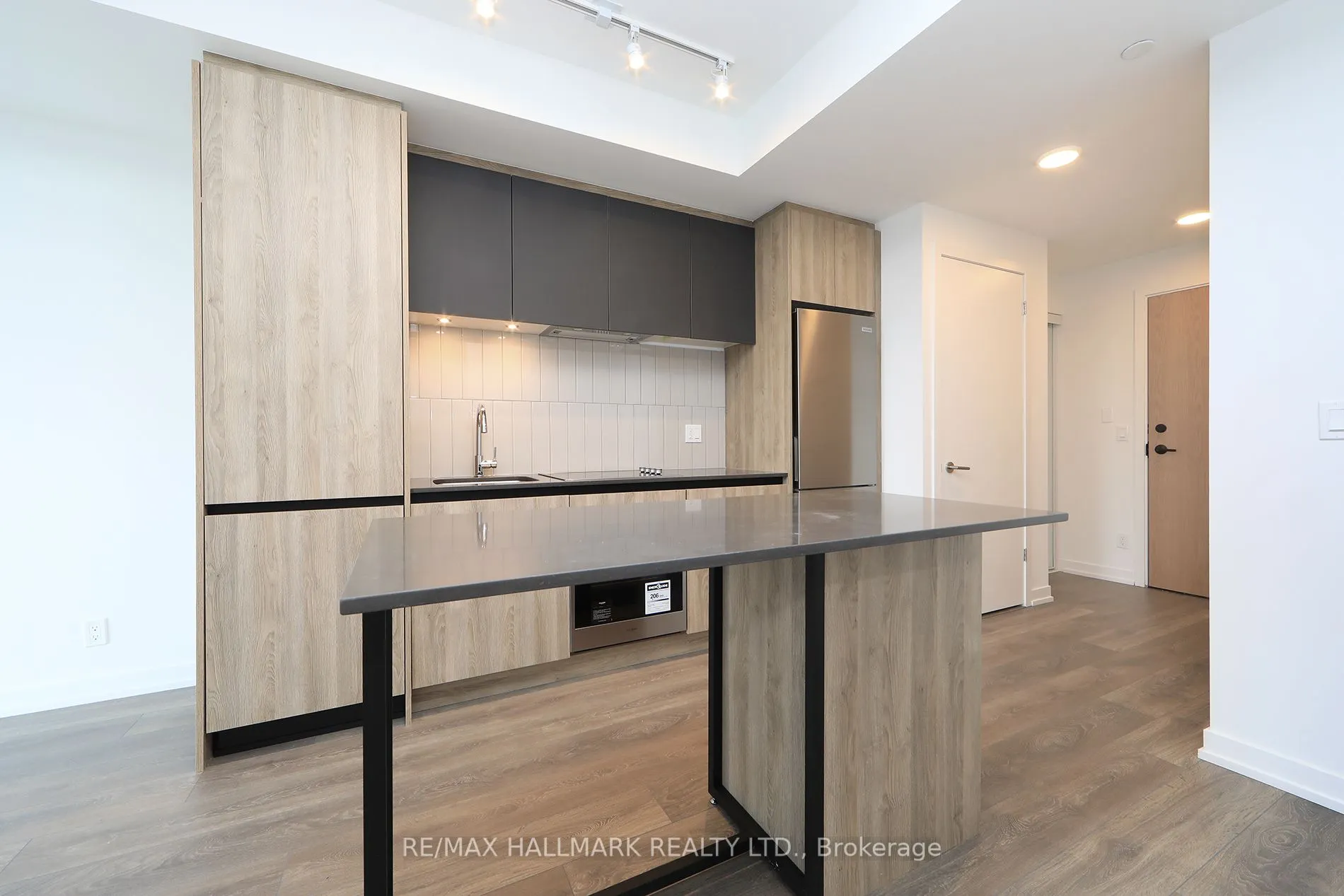 7950 Bathurst Street, #A-1217