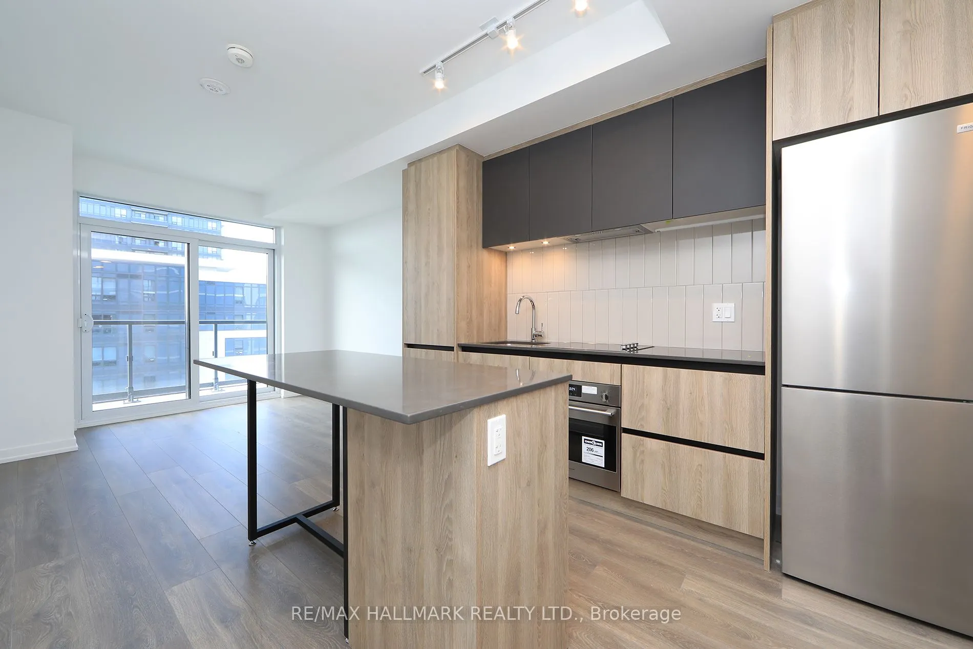 7950 Bathurst Street, #A-1217