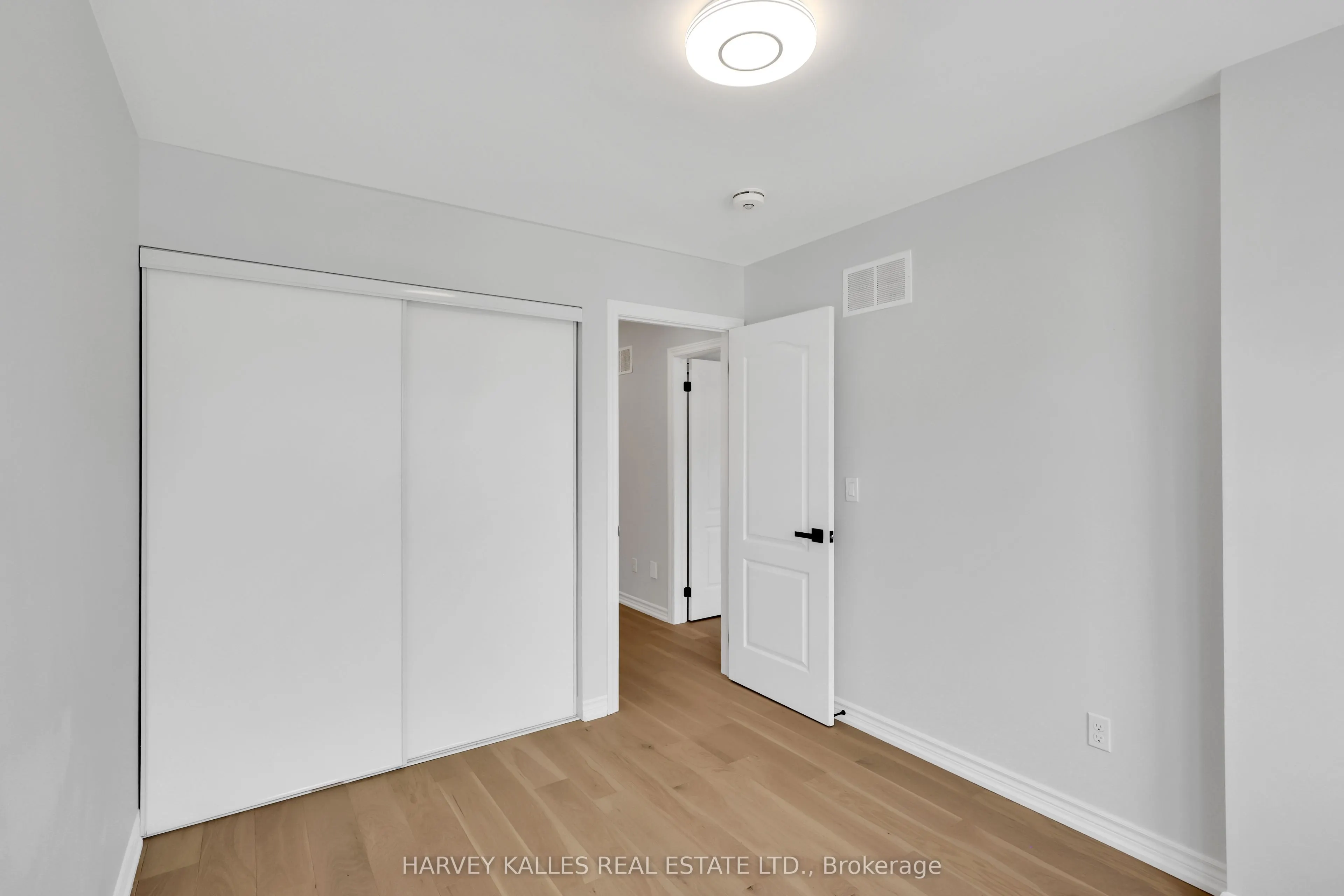 170 Boadway Crescent