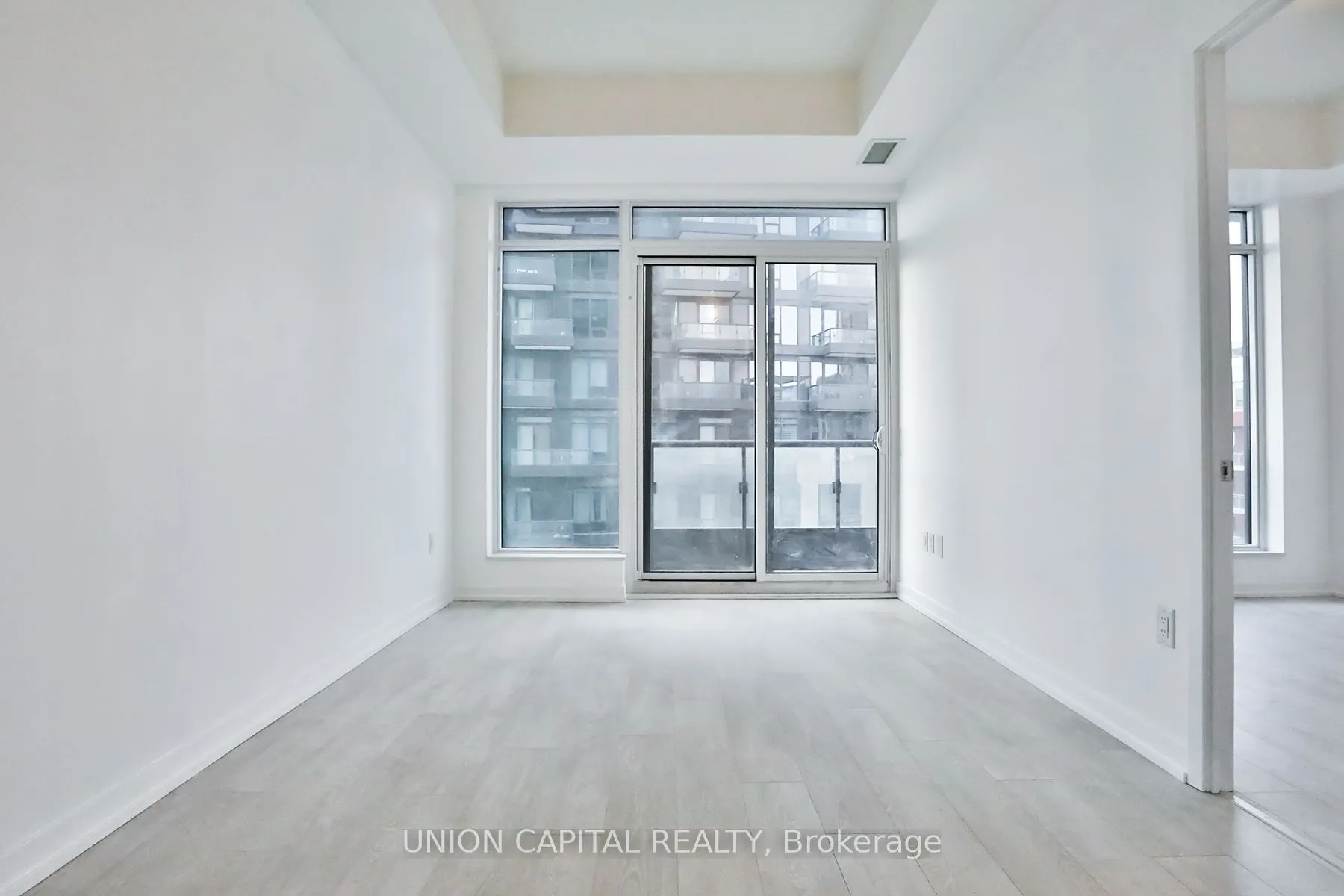 8868 Yonge Street, #702E