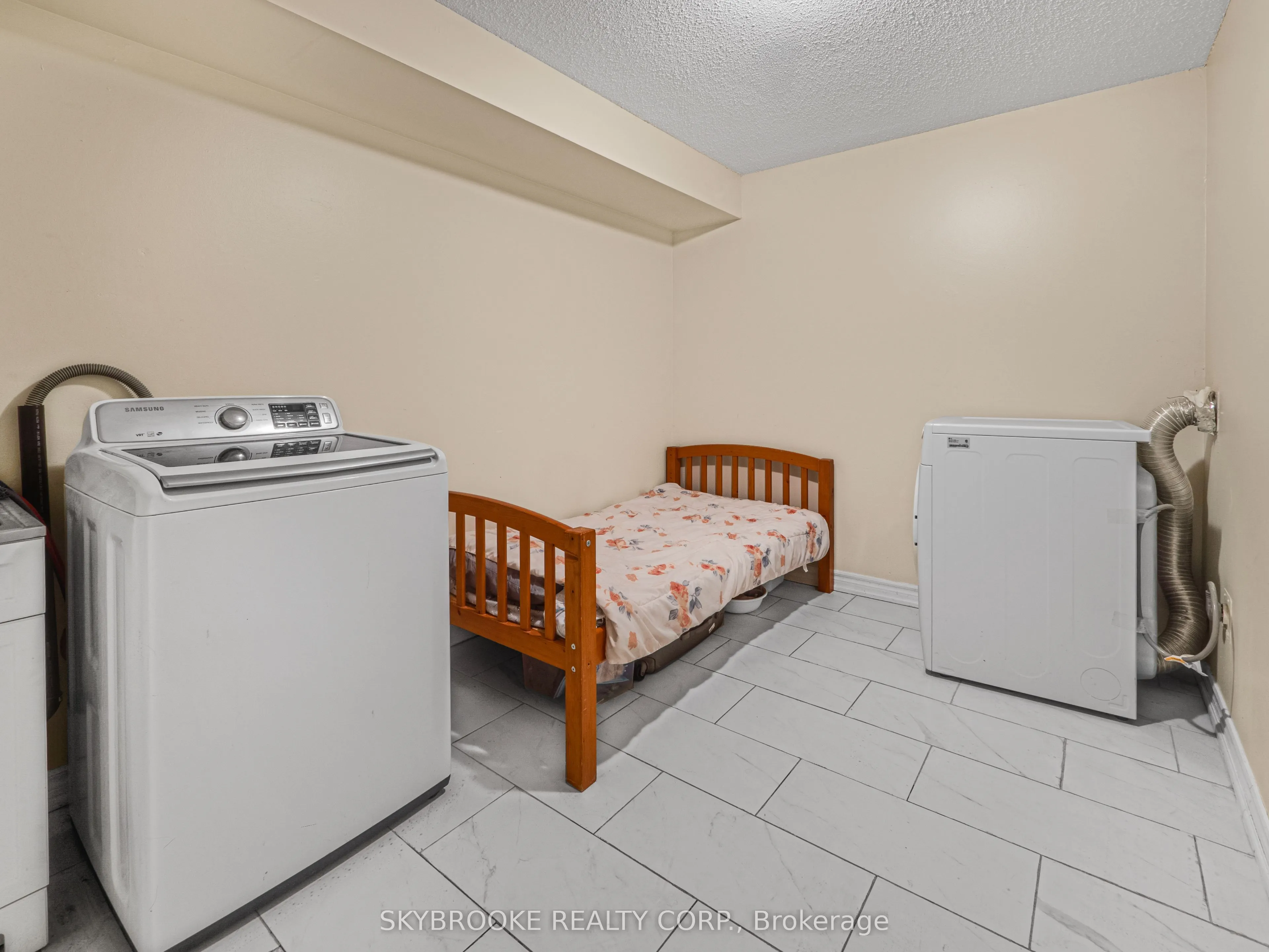 244 Milestone Crescent, #118