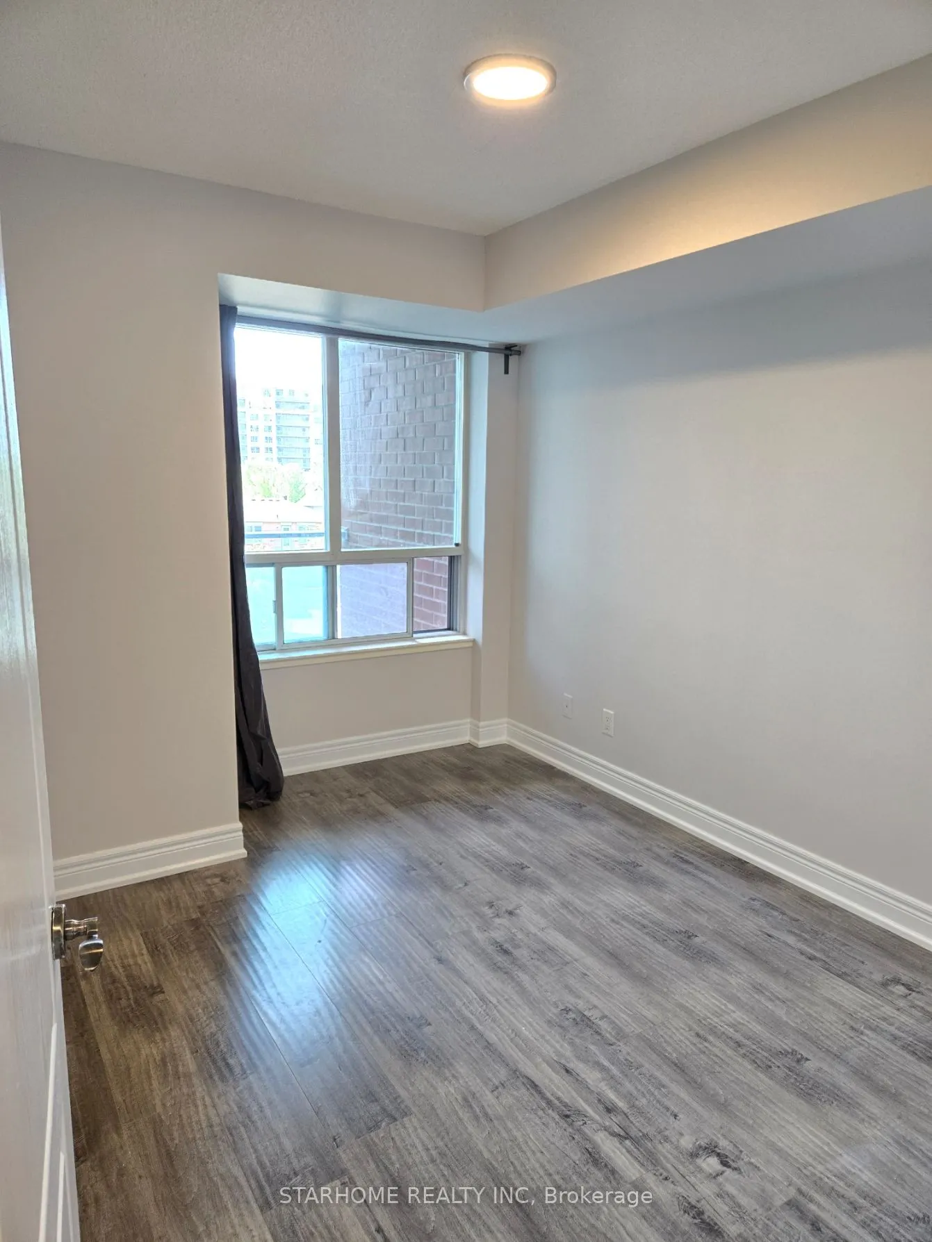 62 Suncrest Boulevard, #501