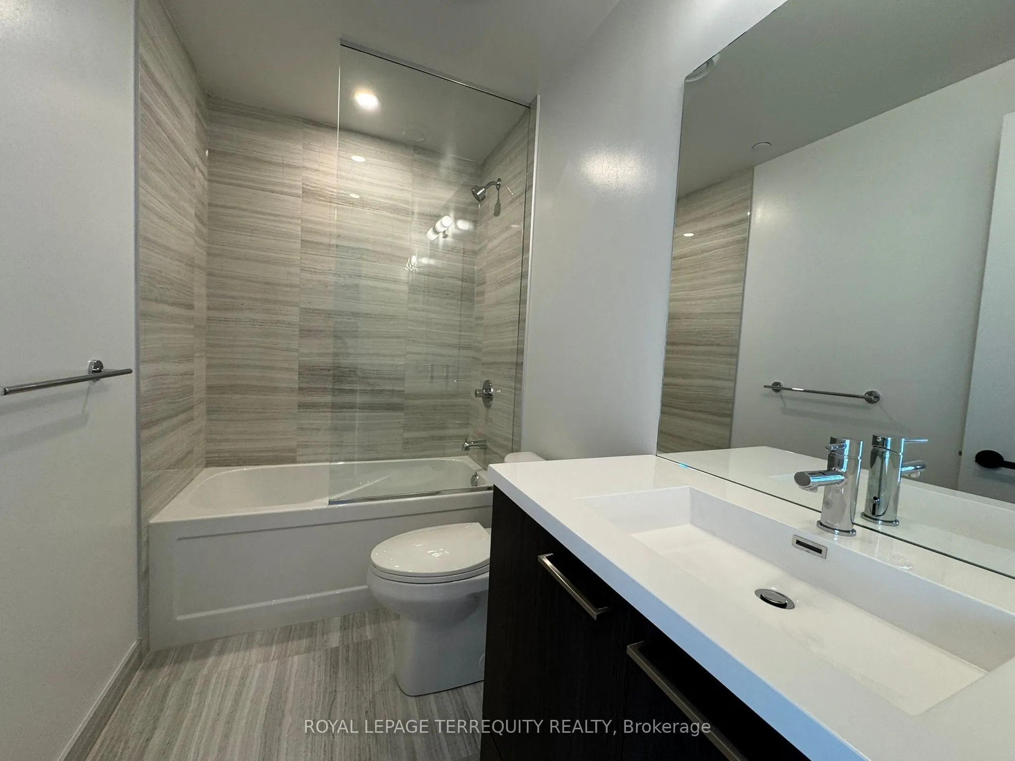 225 Commerce Street, #5705