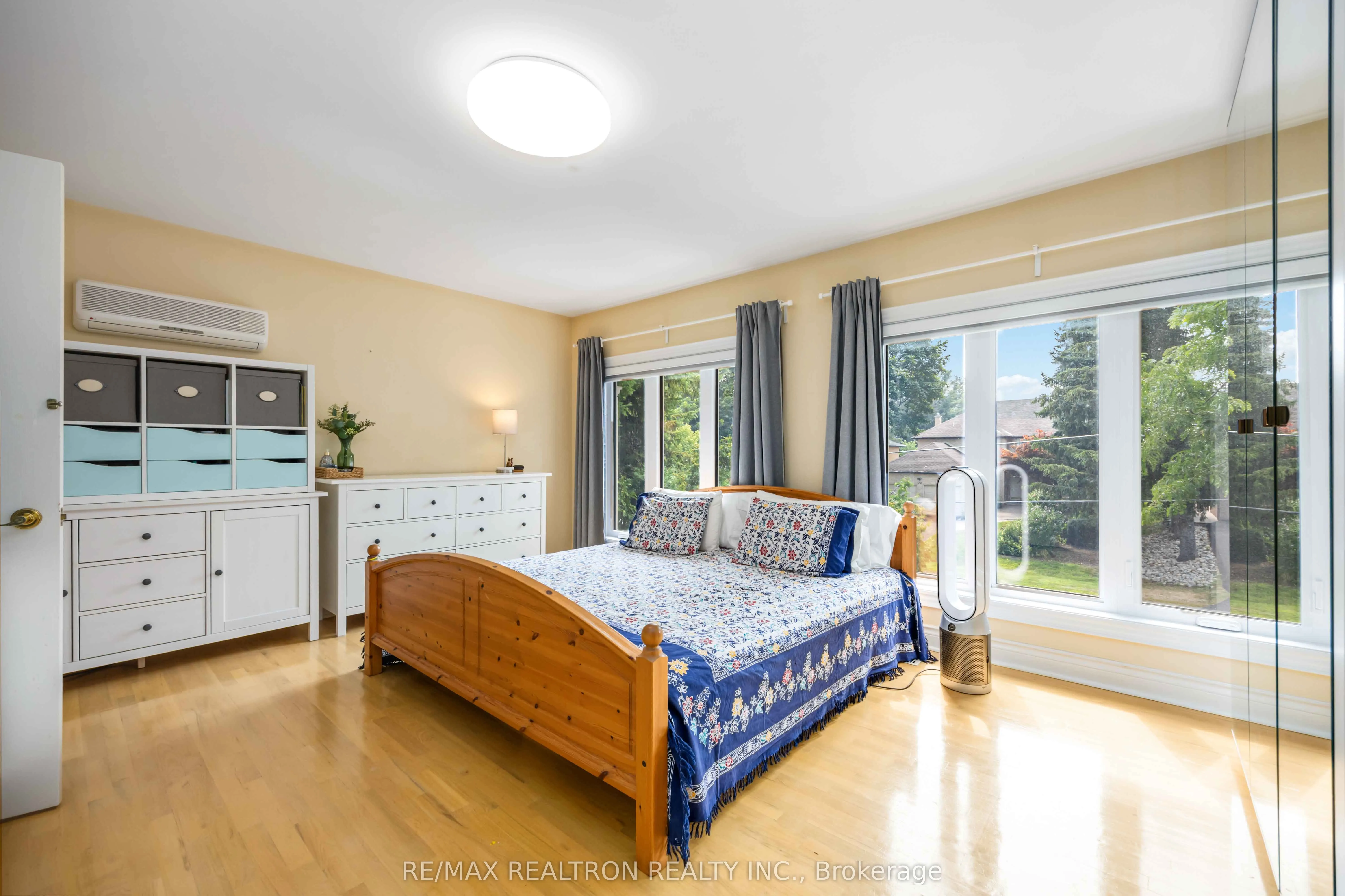 77 Sprucewood Drive