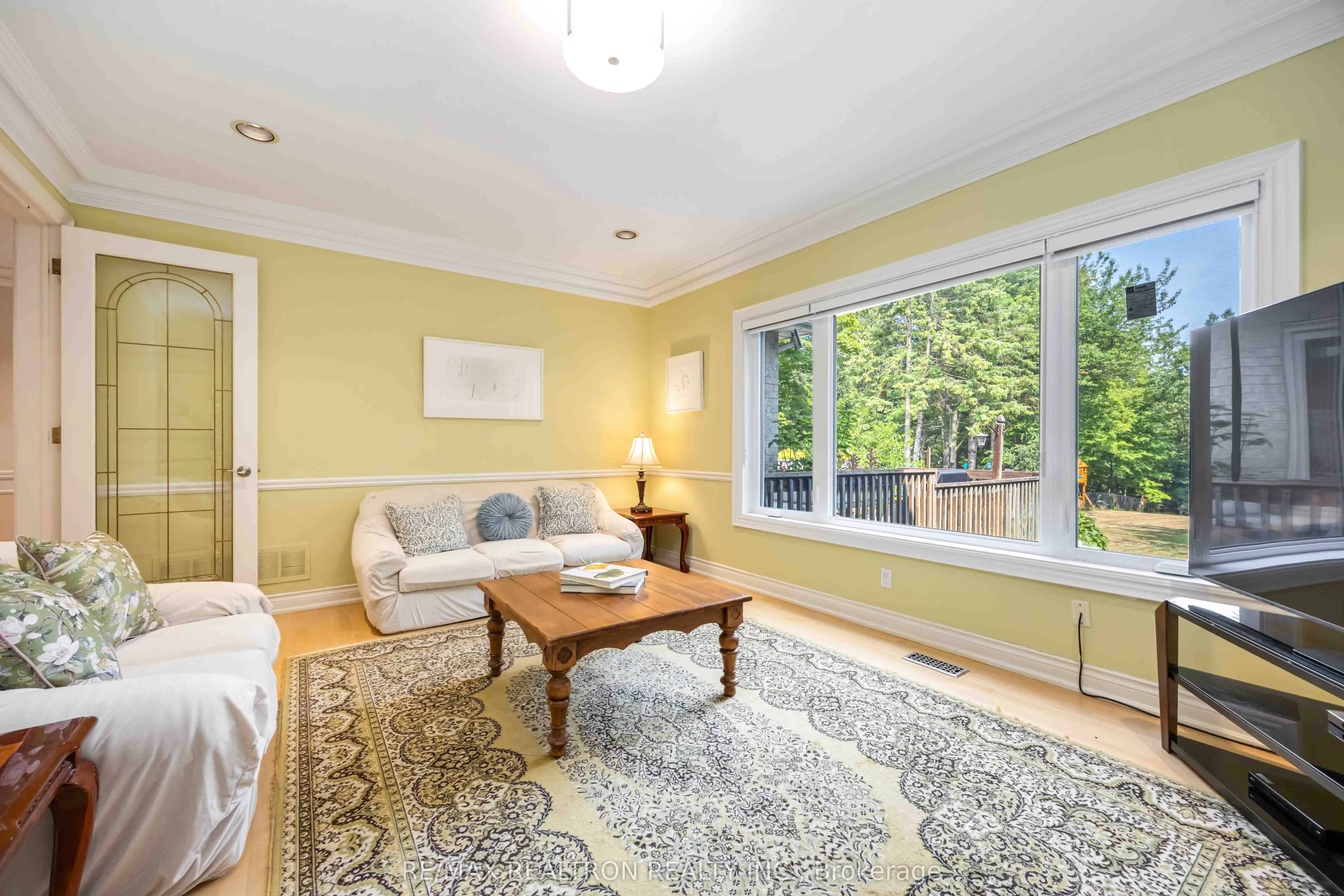 77 Sprucewood Drive