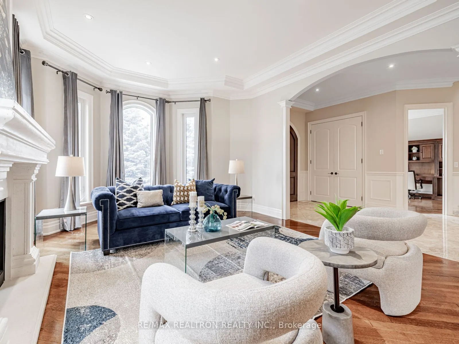 12 Orlon Crescent