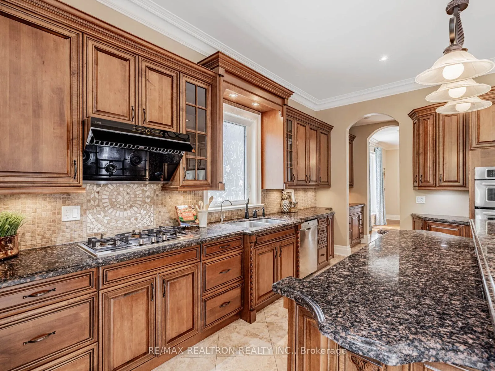 12 Orlon Crescent