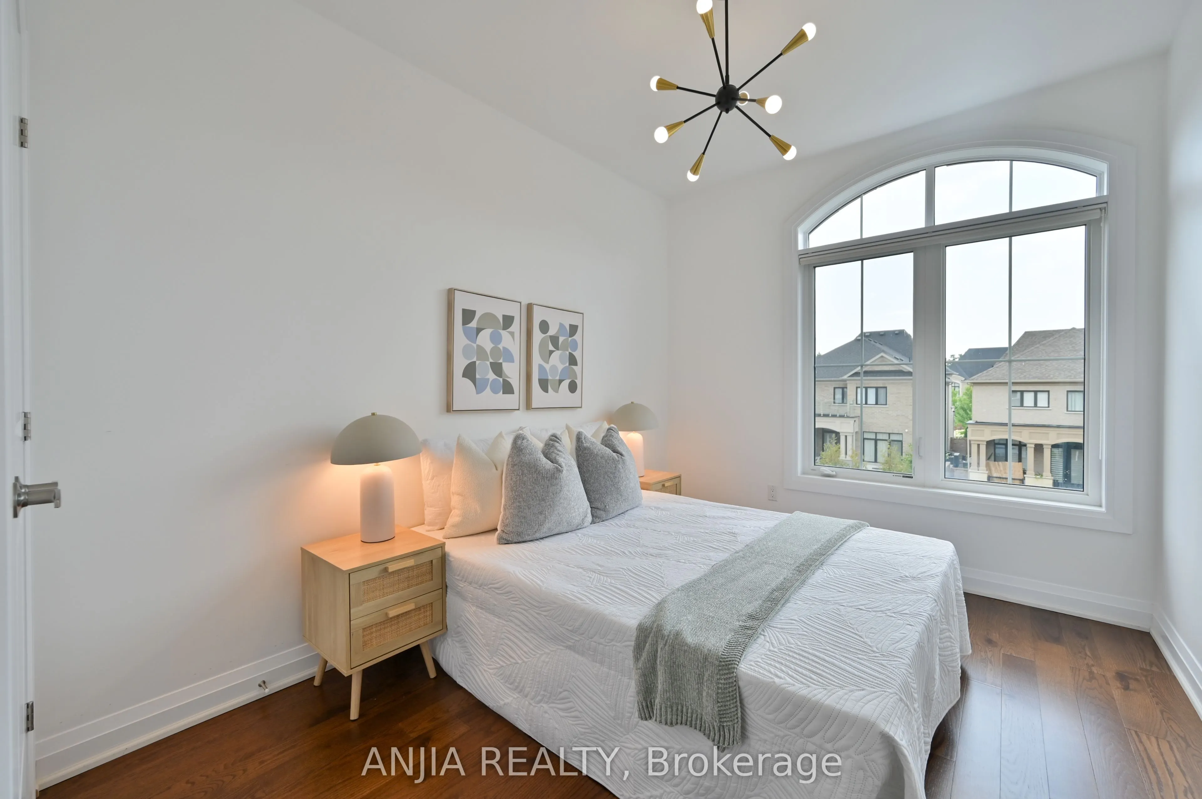 37 Duncombe Lane