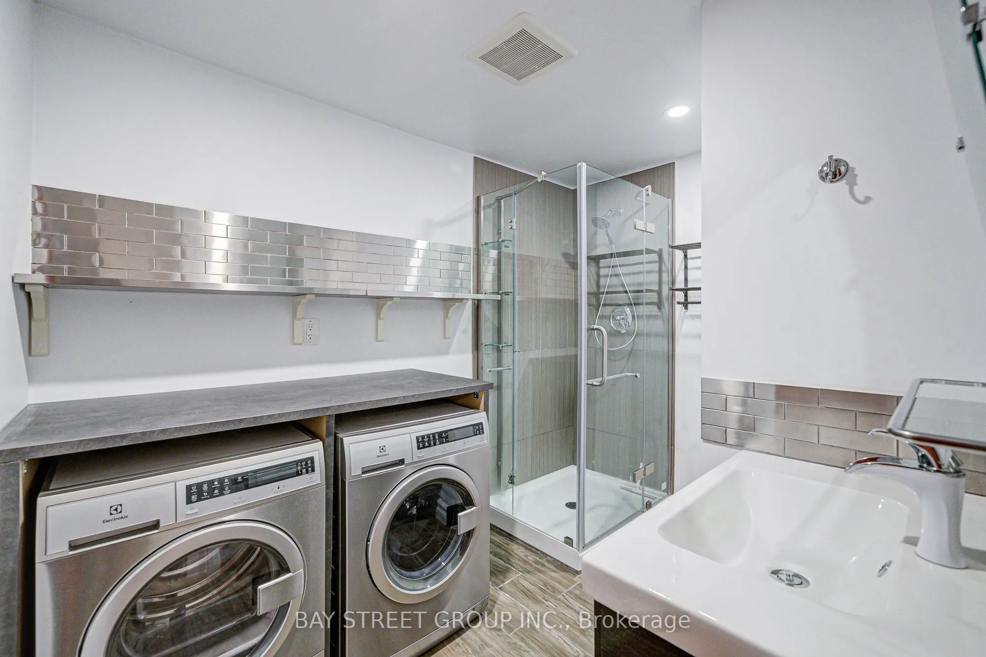 7 San Marko Place
