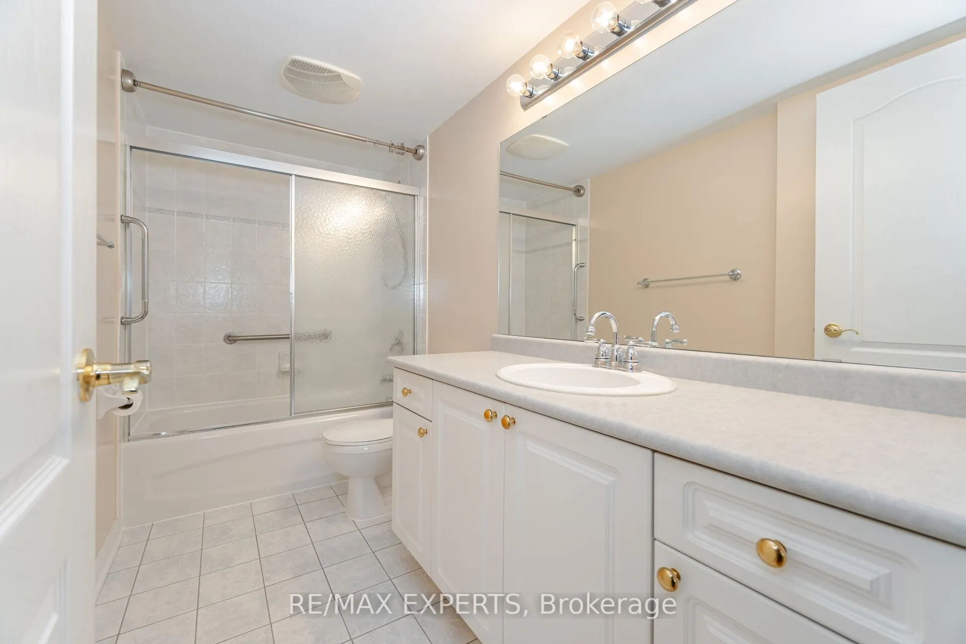 2502 Rutherford Road #216