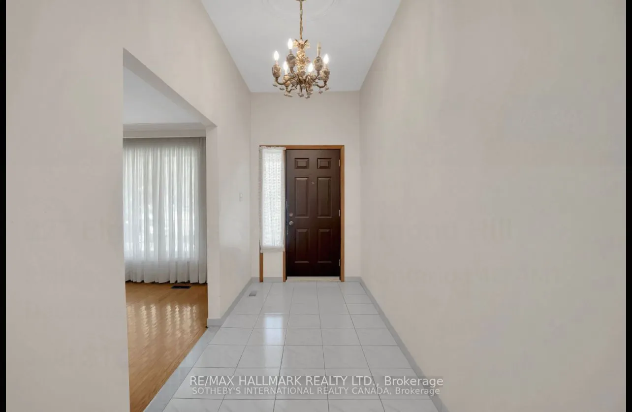 227 Elgin Mills(MAIN FLOOR) Road W