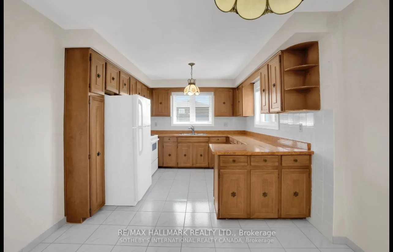227 Elgin Mills(MAIN FLOOR) Road W