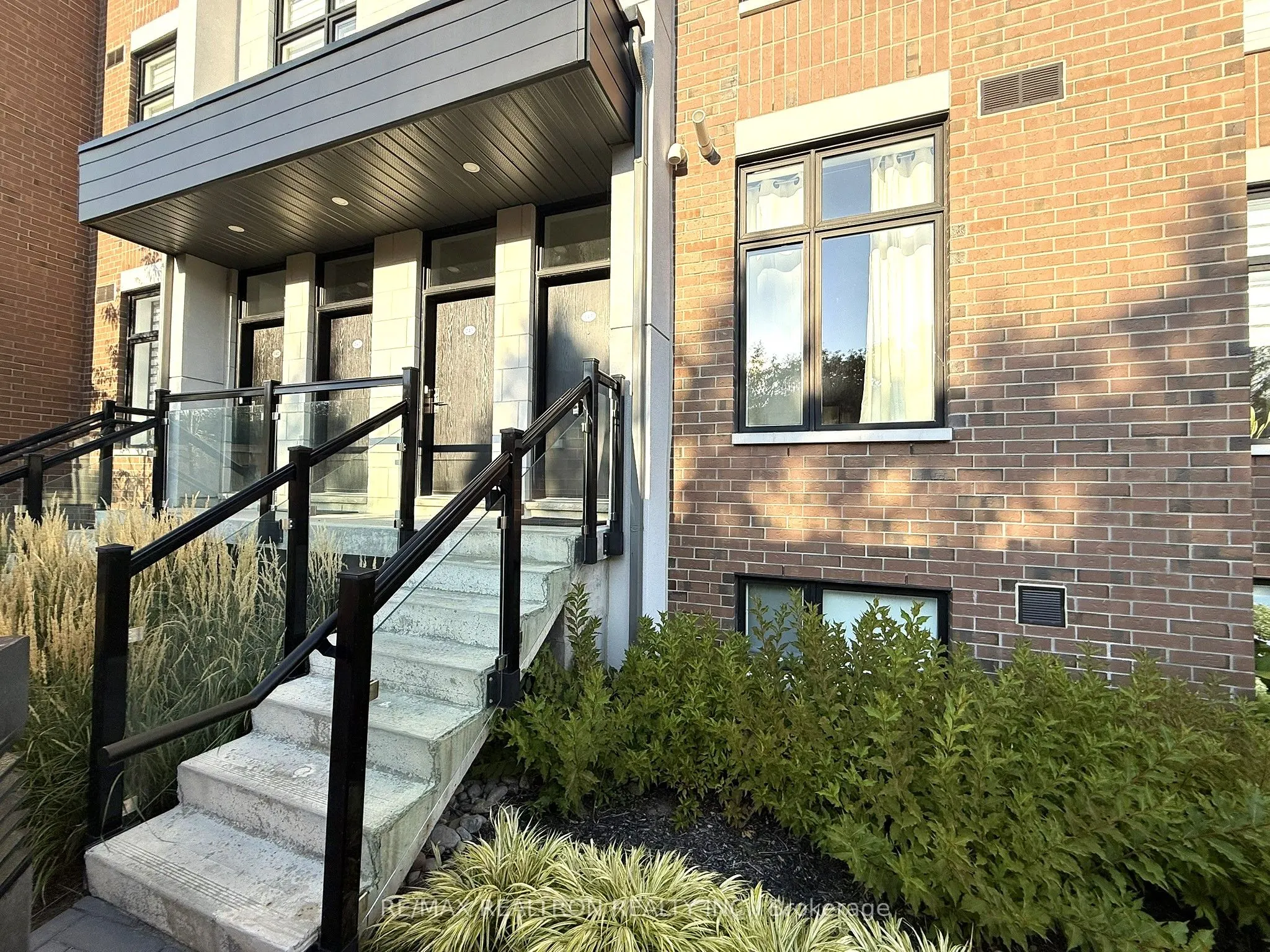 9580 Islington Avenue, #L143