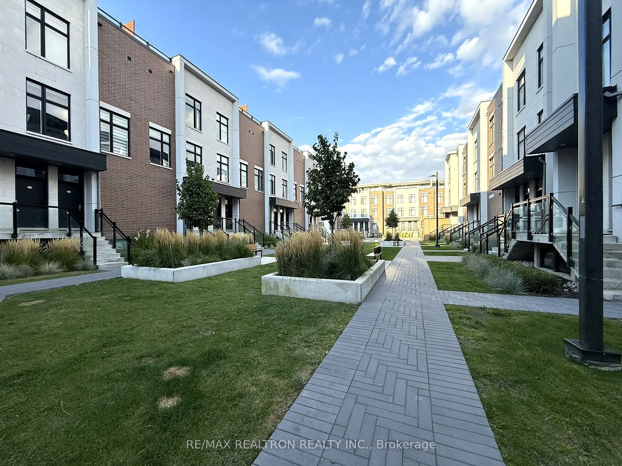9580 Islington Avenue, #L143